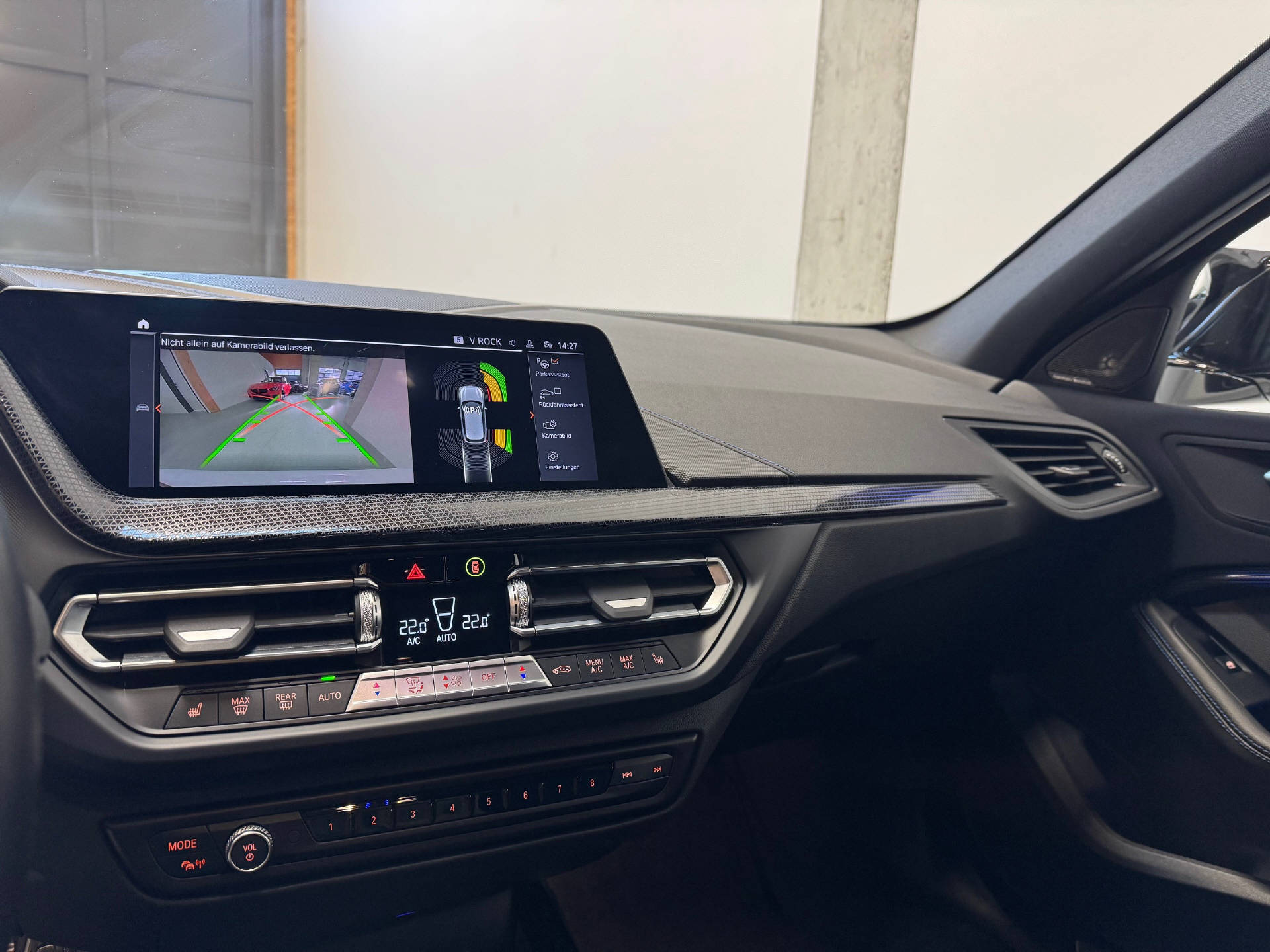 BMW 120d xDrive SAG-image-8