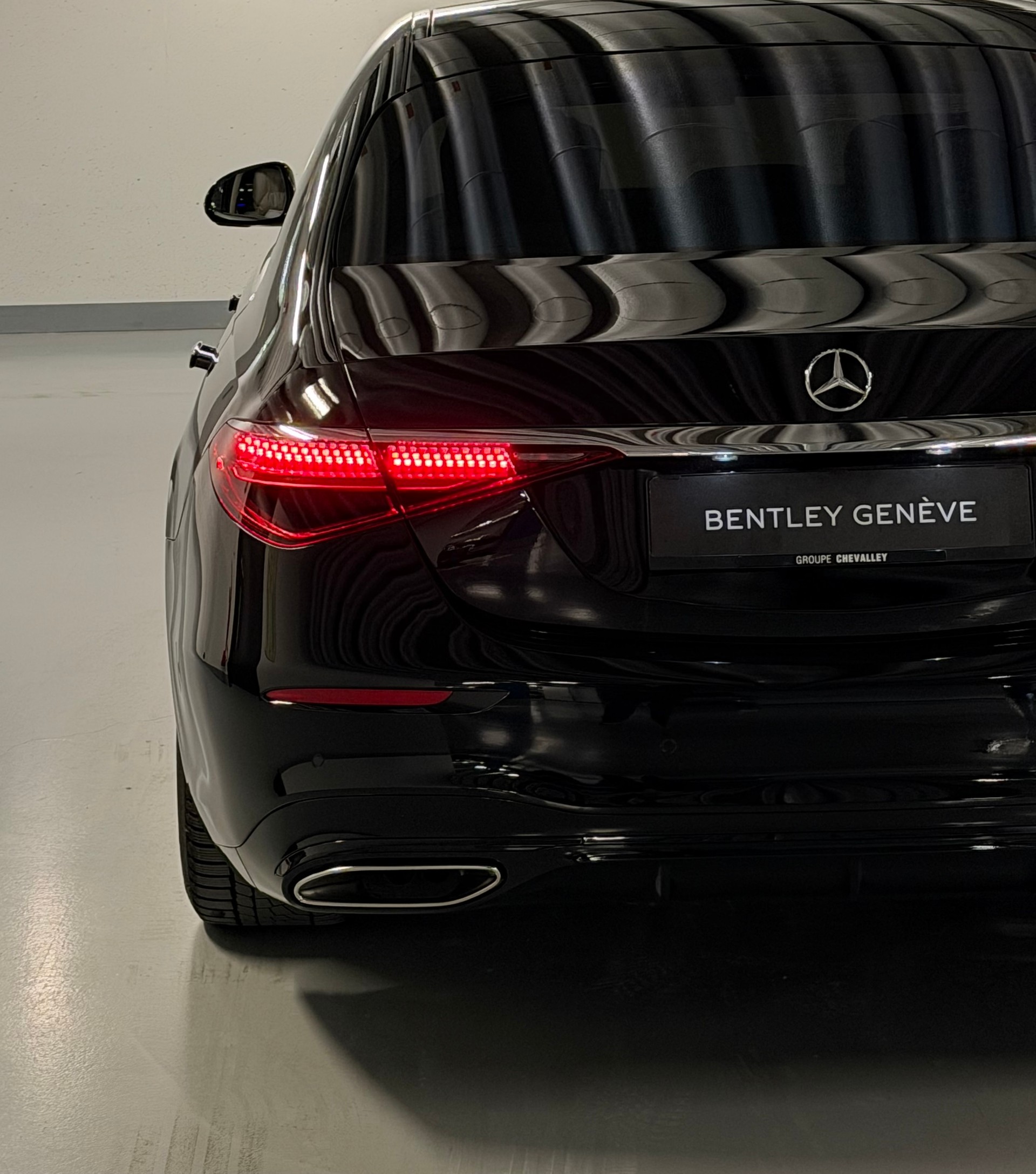 MERCEDES-BENZ S 580 L 4Matic AMG Line 9G-Tronic-image-25