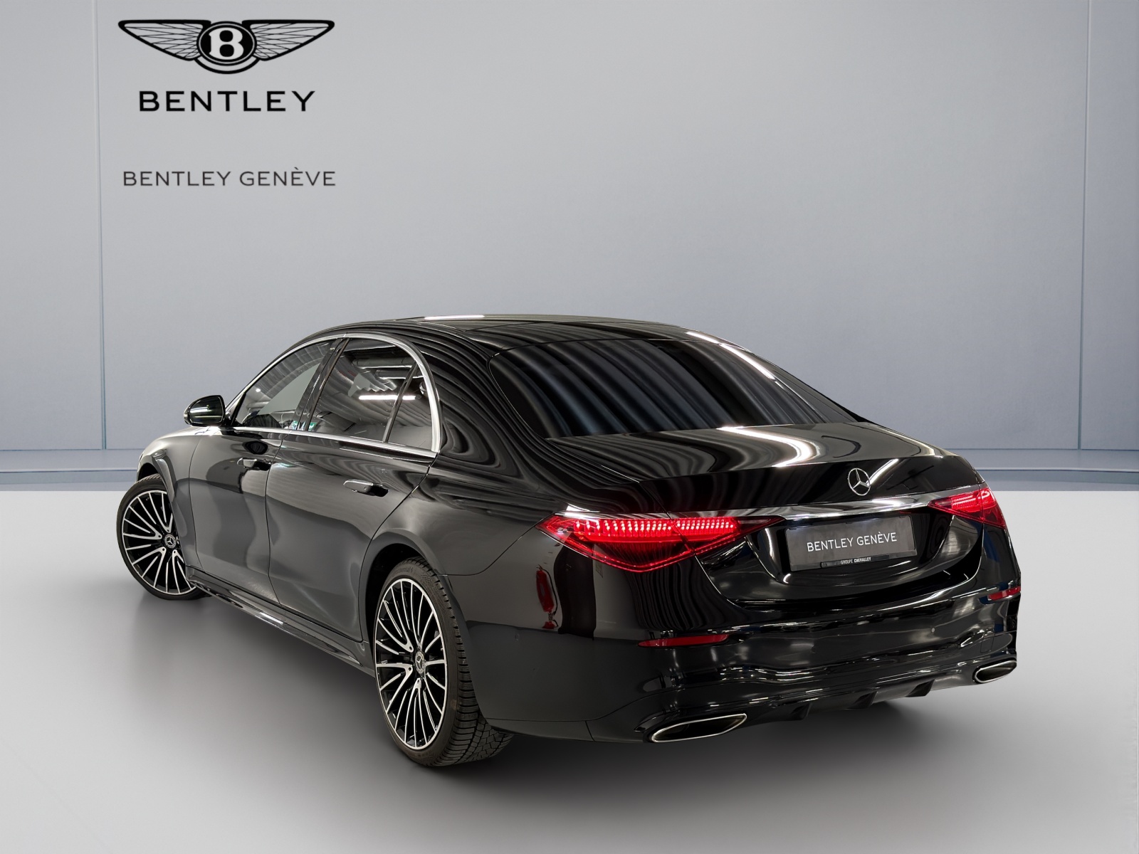 MERCEDES-BENZ S 580 L 4Matic AMG Line 9G-Tronic-showroom-element-3