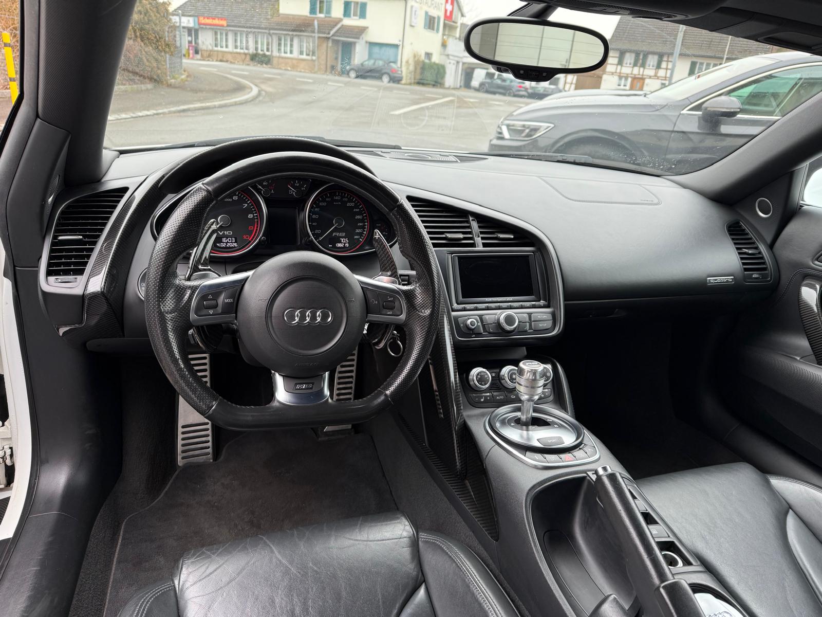 AUDI Spider 5.2-image-7