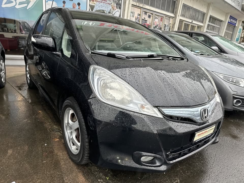 HONDA Jazz 1.3i Hybrid Exclusive CVT-image-1