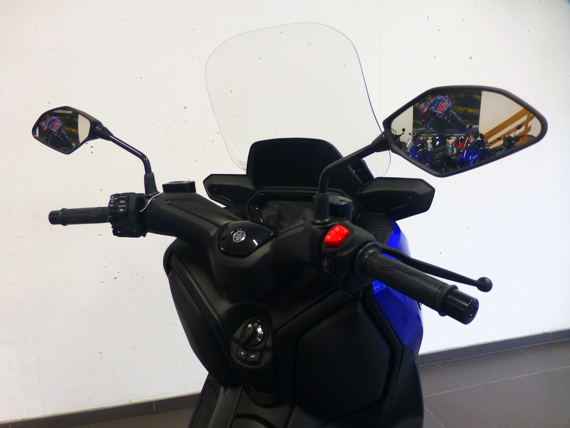 YAMAHA X-Max 300-image-15