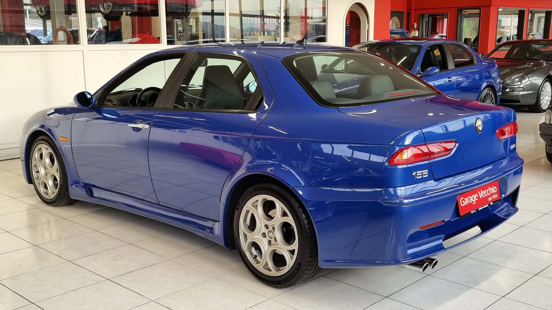 ALFA ROMEO 156 3.2 V6 24V GTA Distinctive-showroom-element-3