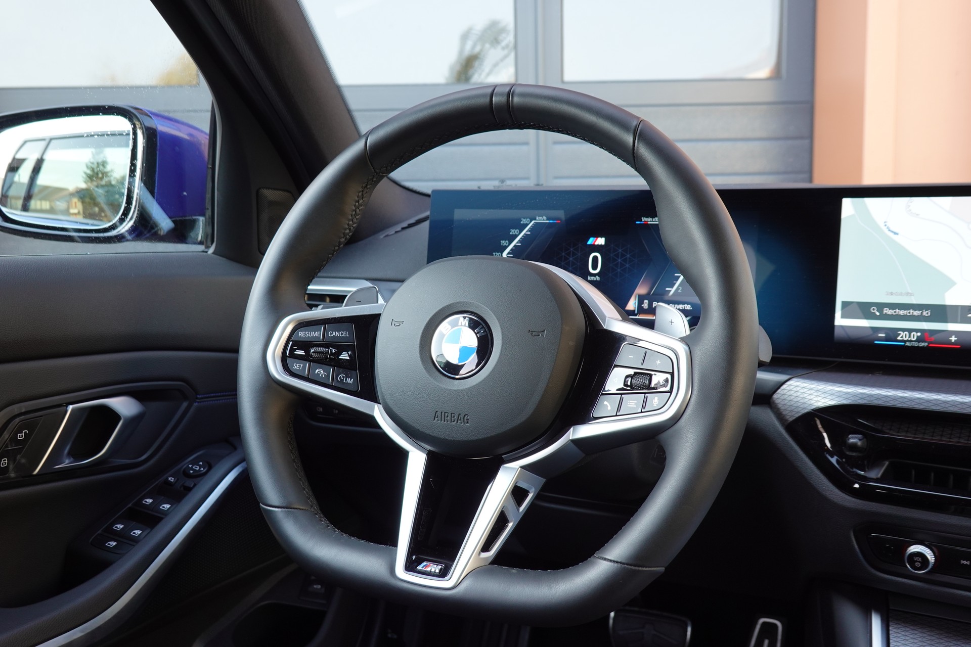 BMW 330i Touring xDrive Steptronic M Sport - "Caméra * Tempomat Adapt. * Hayon Electrique * Drive Select"-image-11