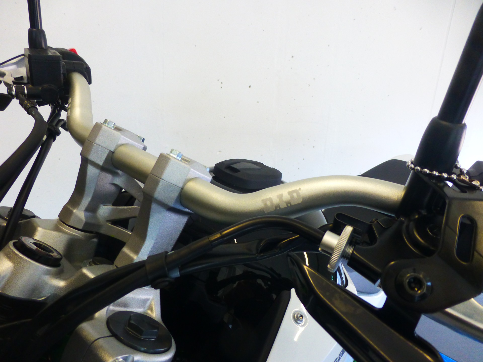 KAWASAKI KLE 500 SE-image-15