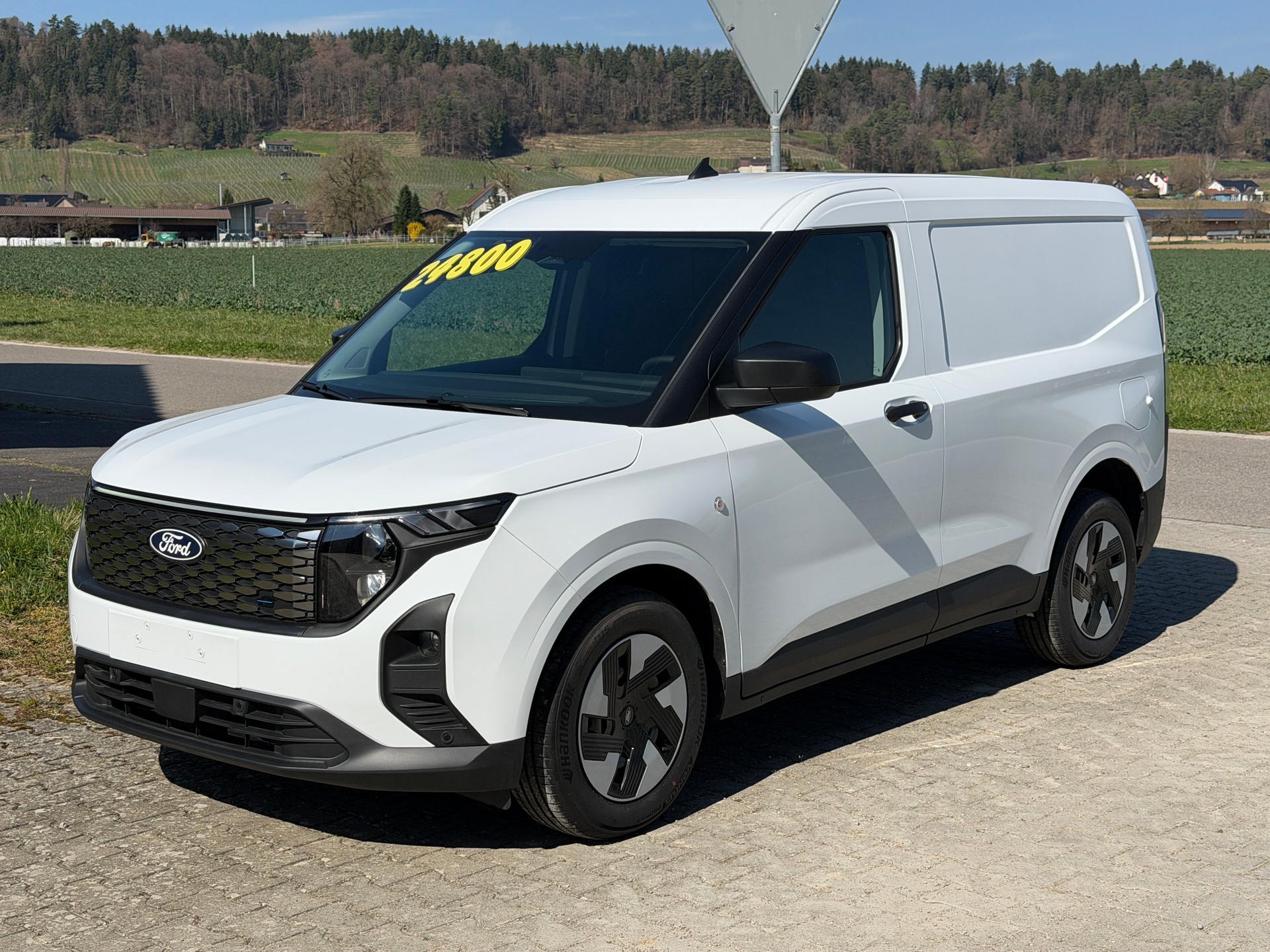 FORD E-Transit Courier Van Trend 43,5kWh