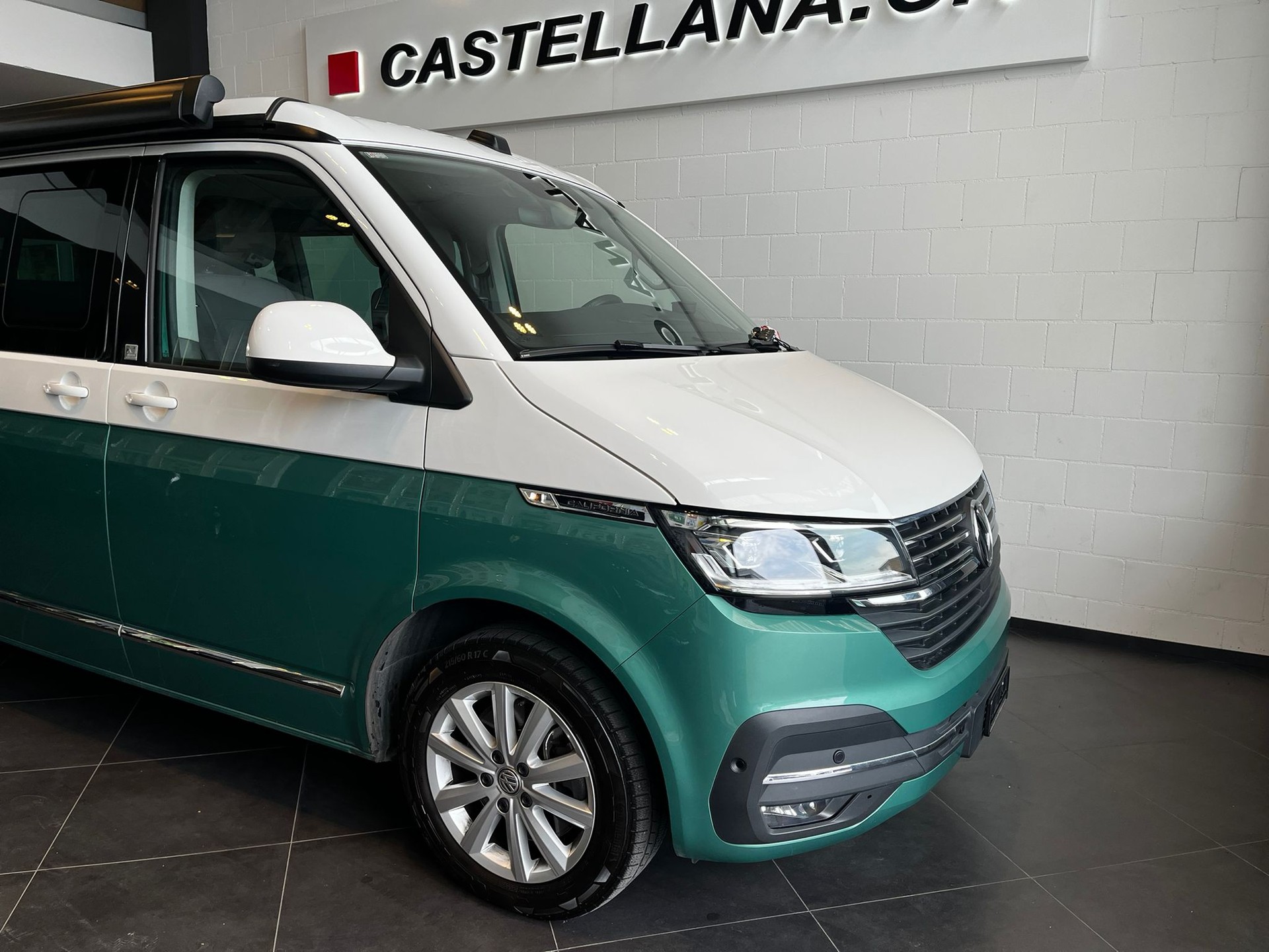VW T6.1 California 2.0 Bi-TDI Ocean Edition Liberty DSG-showroom-element-2
