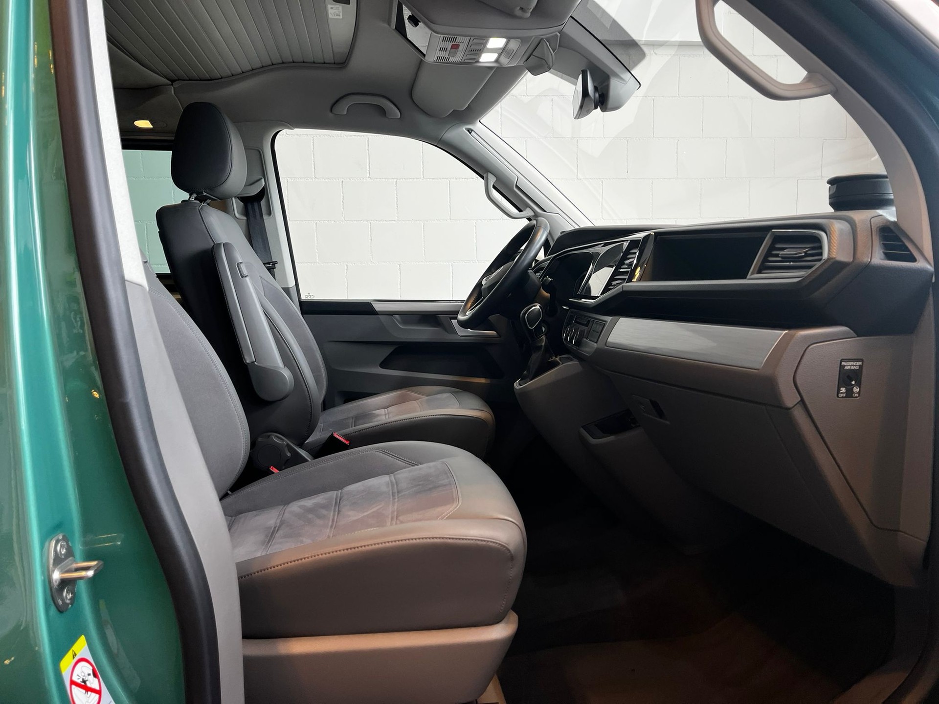 VW T6.1 California 2.0 Bi-TDI Ocean Edition Liberty DSG-image-14