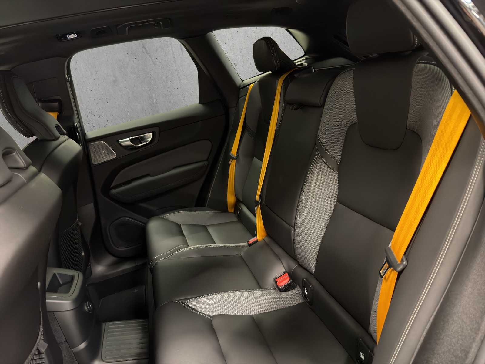 VOLVO XC60 T8 eAWD PluginHybrid Polestar Geartronic-image-14