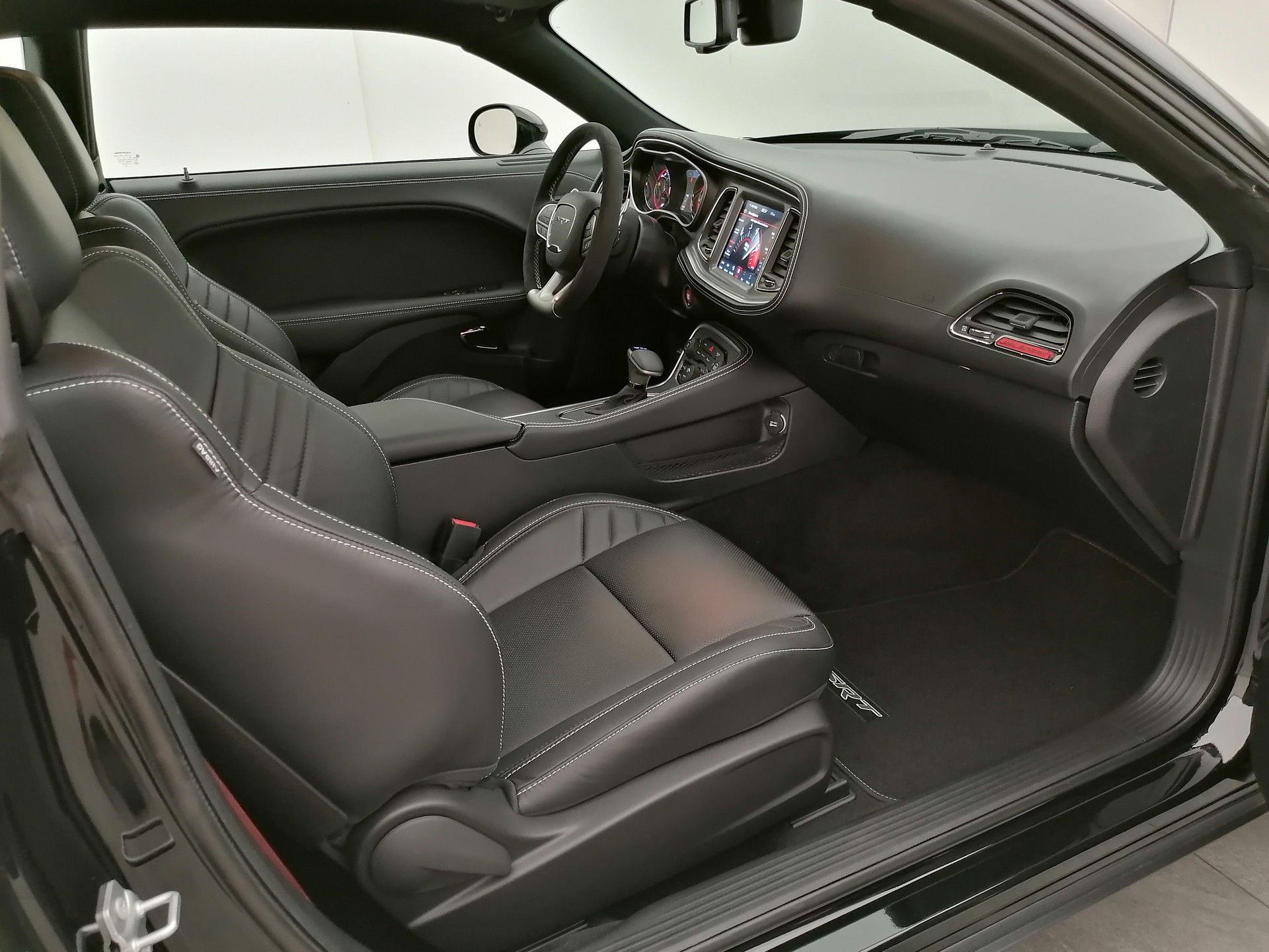 DODGE Challenger Hellcat WB Jailbreak-image-15