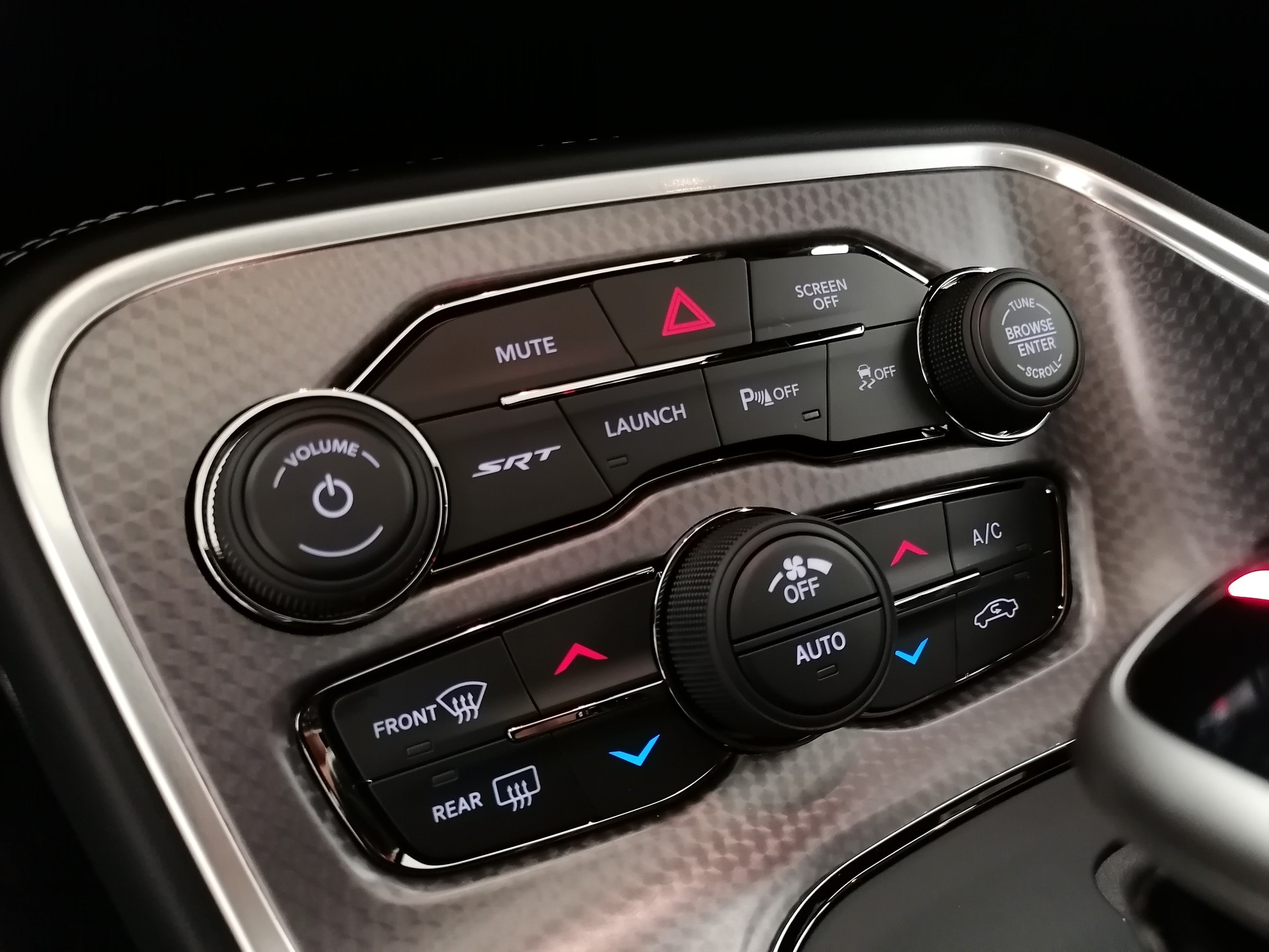 DODGE Challenger Hellcat WB Jailbreak-image-9