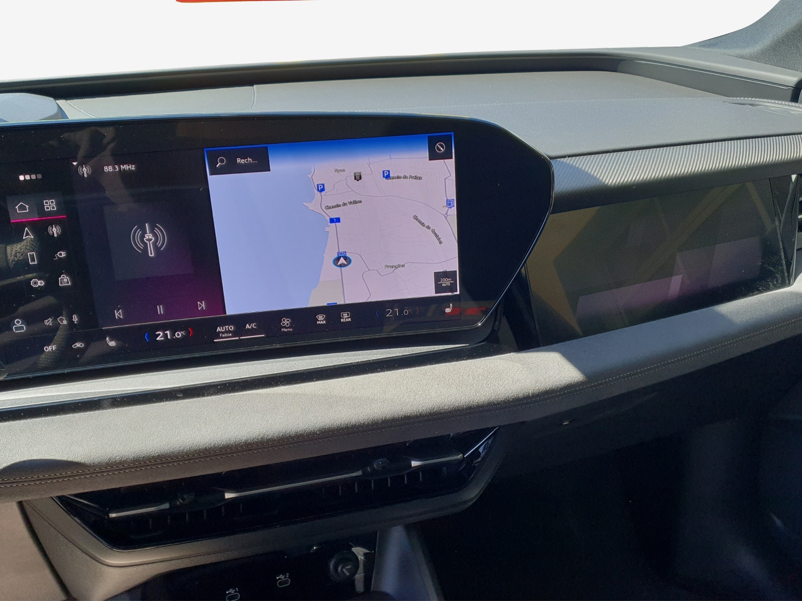 AUDI Q6 e-tron quattro-image-10