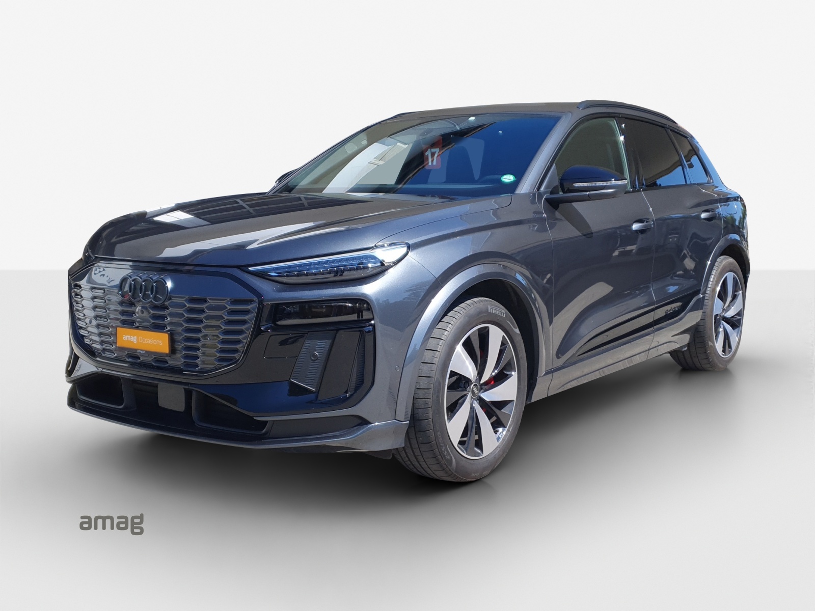 AUDI Q6 e-tron quattro