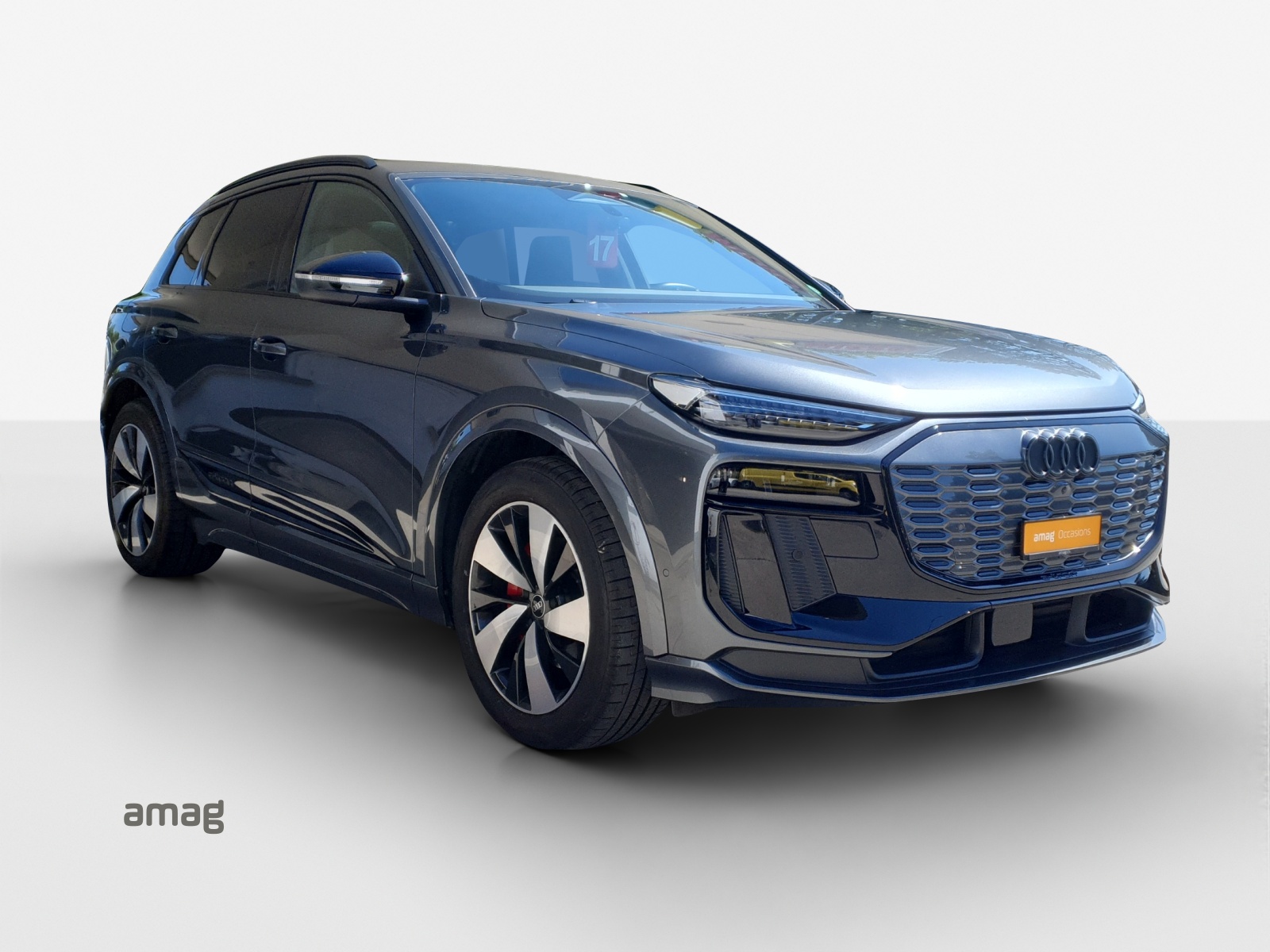 AUDI Q6 e-tron quattro-image-5