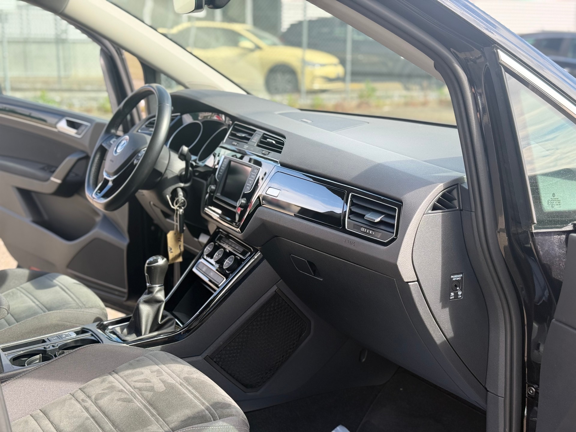 VW Touran 2.0 TDI BlueMotion Technology Comfortline-image-7