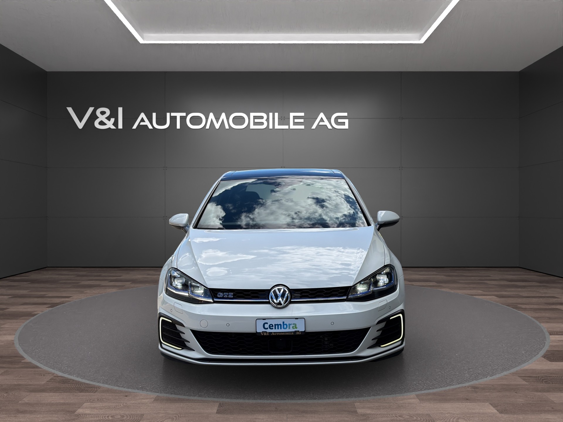 VW Golf 1.4 TSI GTE DSG-showroom-element-2