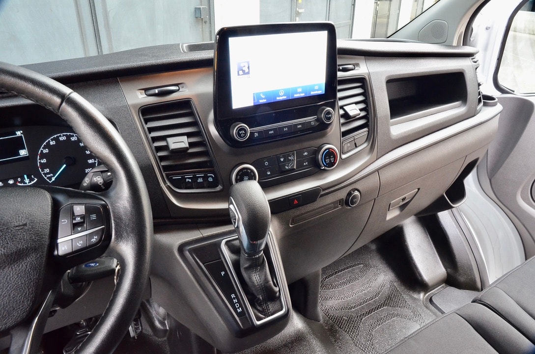 FORD Transit Custom 320 L1H1 130PS Trend Automat-showroom-element-1