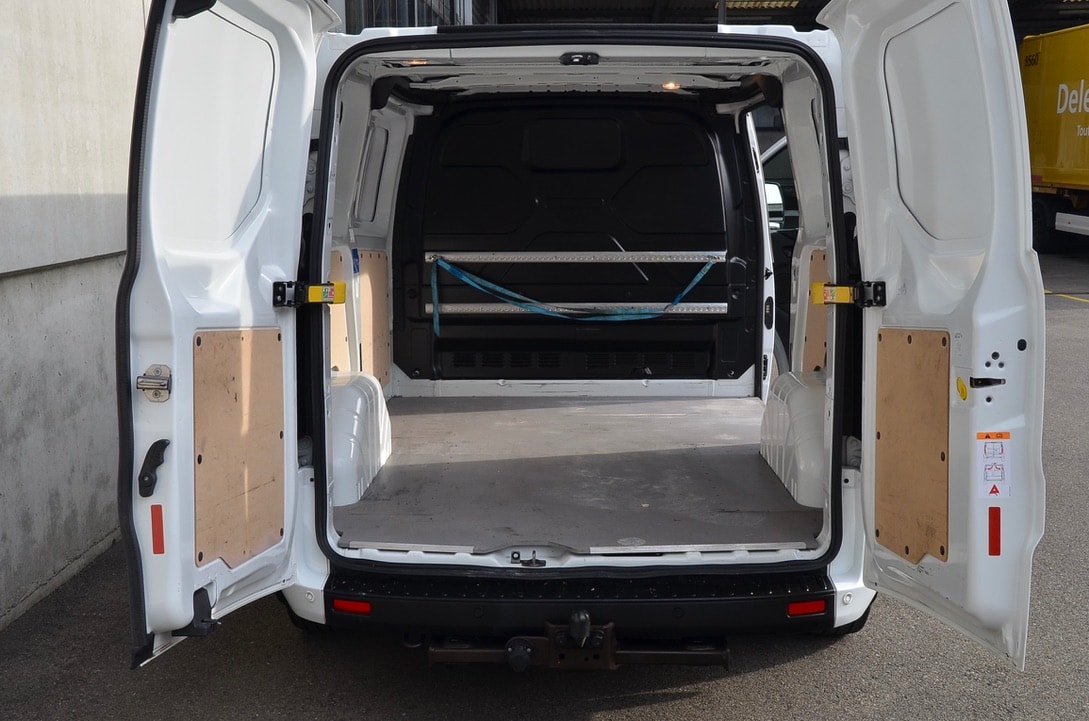 FORD Transit Custom 320 L1H1 130PS Trend Automat-image-15
