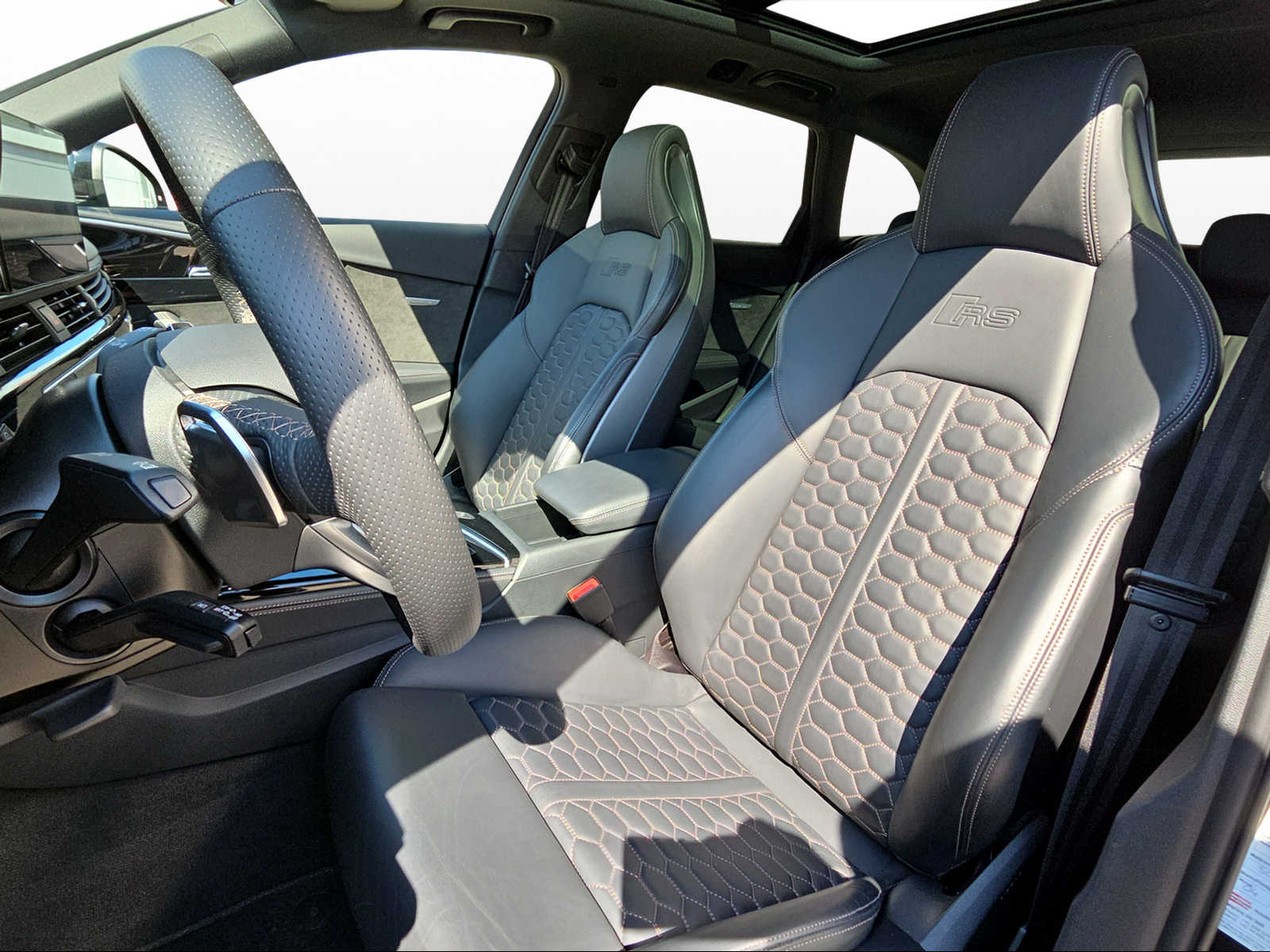 AUDI RS4 Avant quattro tiptronic-image-7