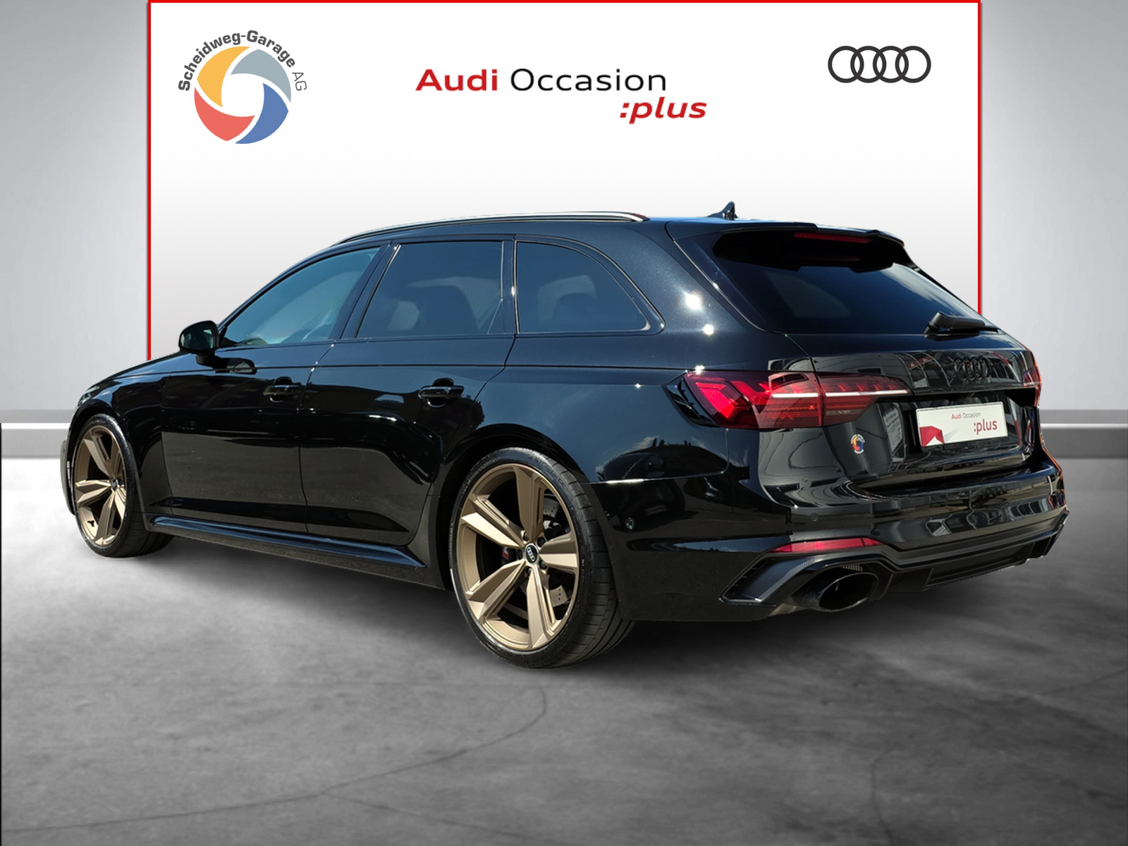 AUDI RS4 Avant quattro tiptronic-image-12