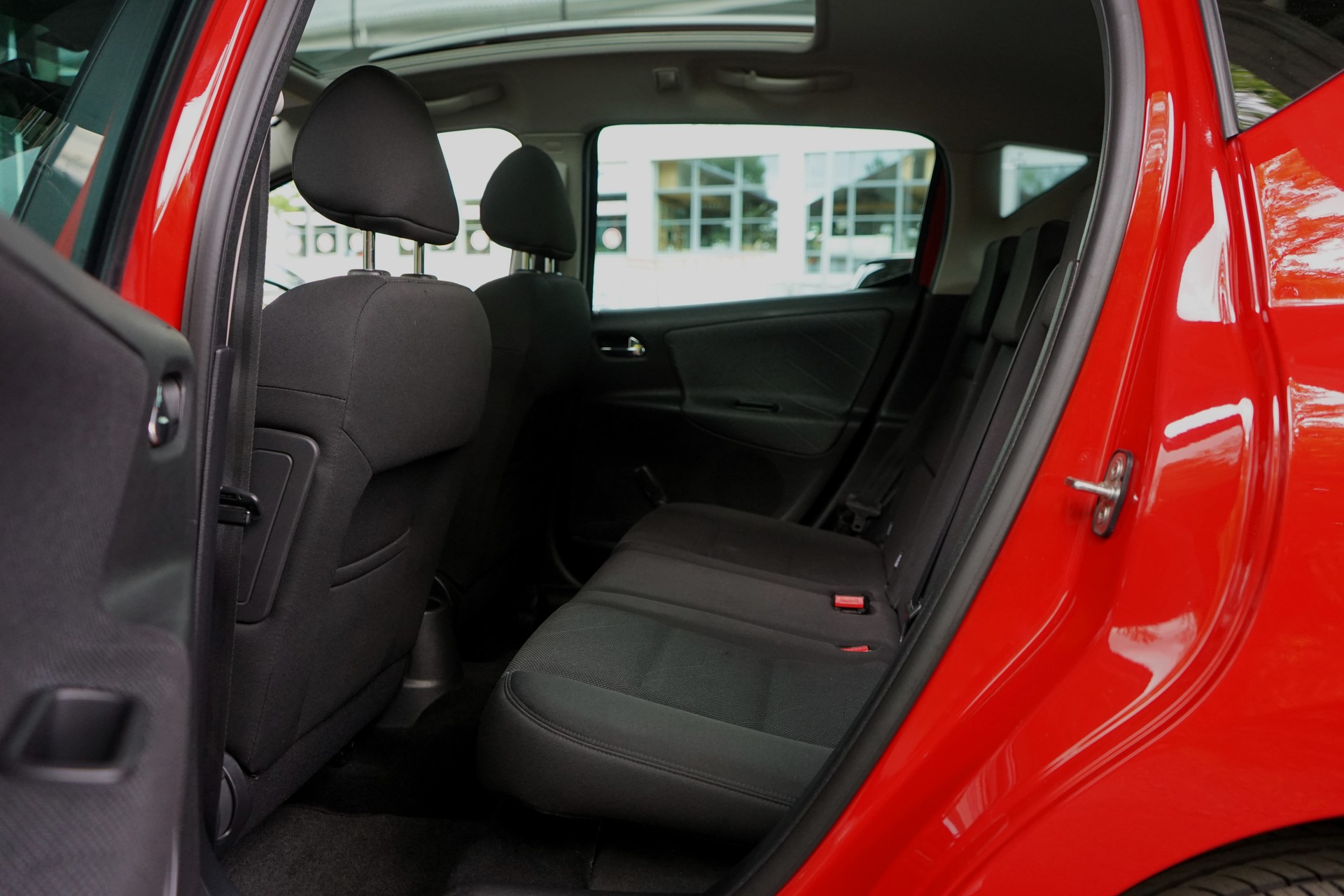 PEUGEOT 207 SW 1.6 16V Trendy Automatic-image-4