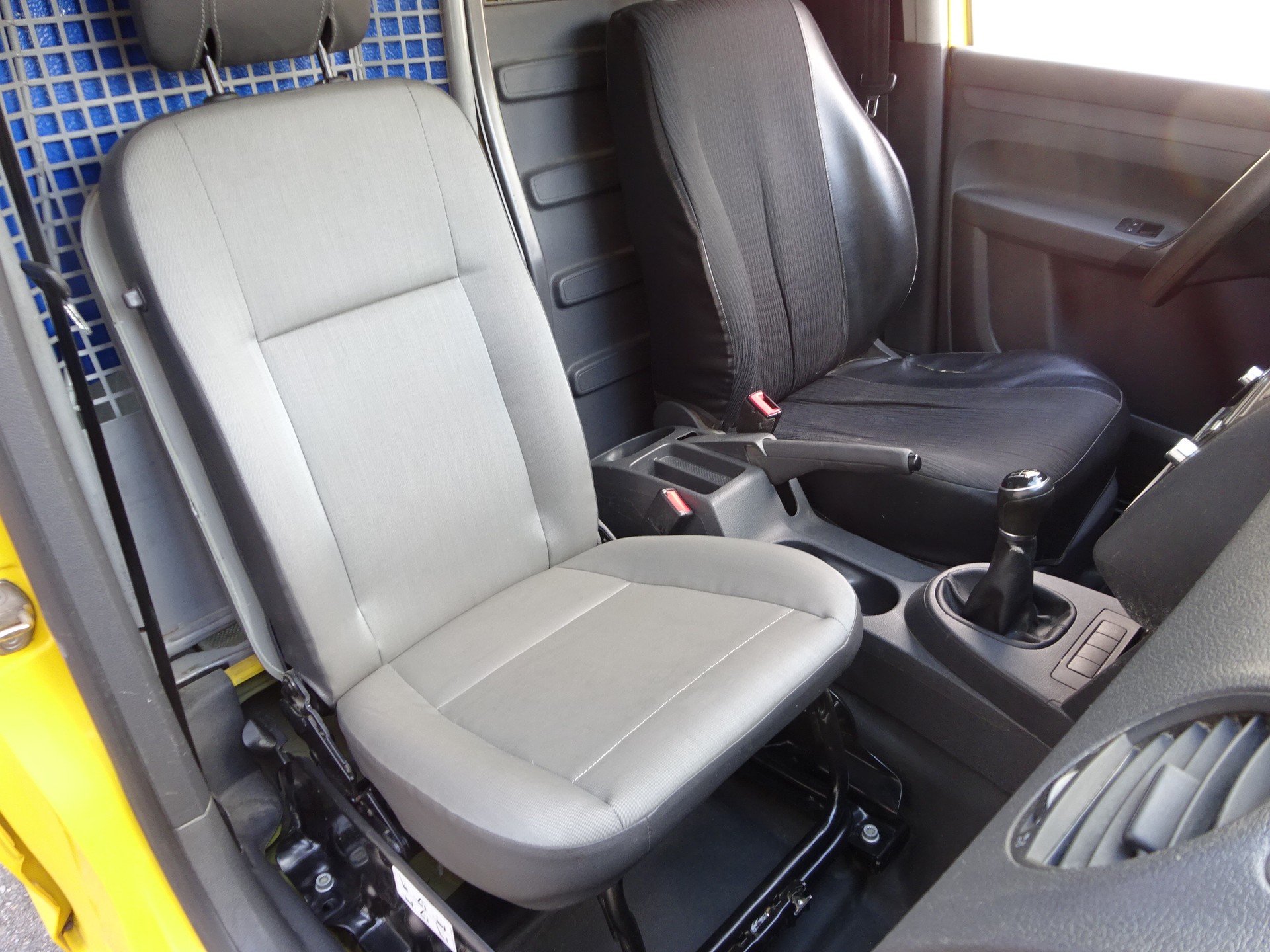 VW Caddy 2.0 TDI 4Motion-image-14