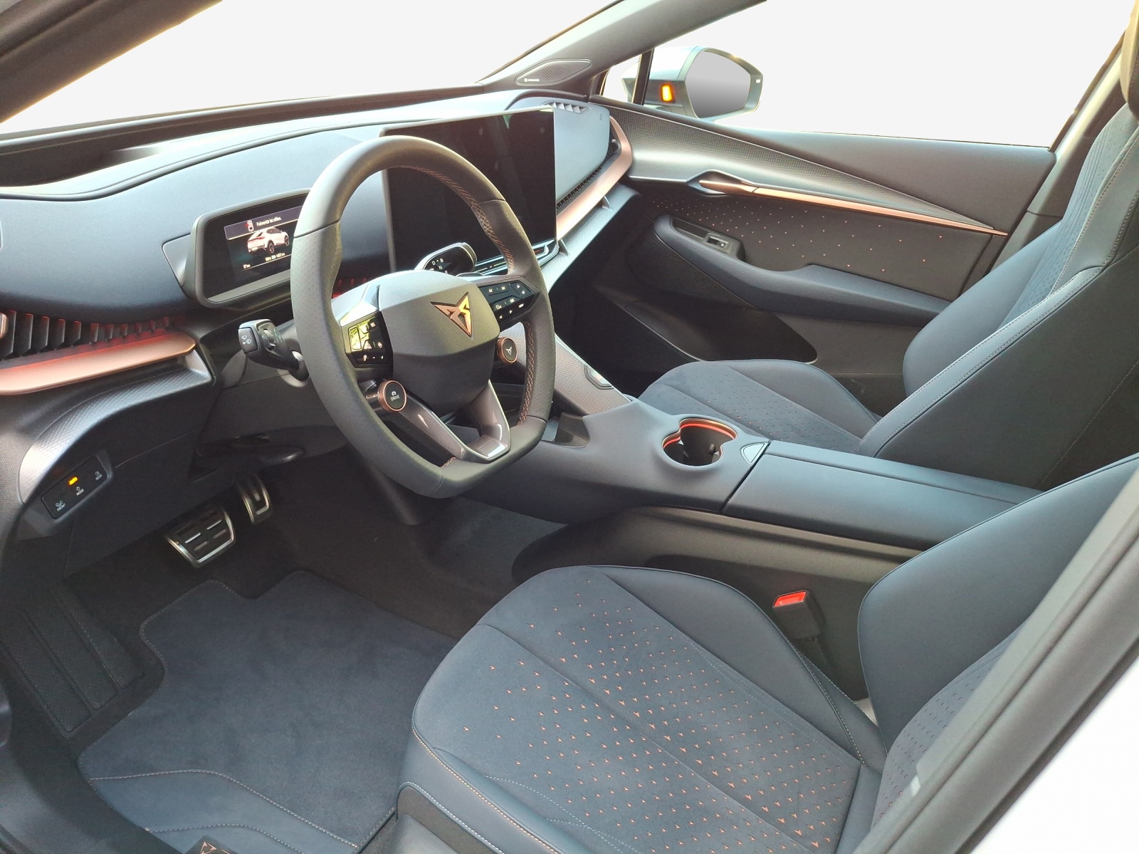 CUPRA Tavascan Type 9 77 kWh VZ Adrenaline-image-7