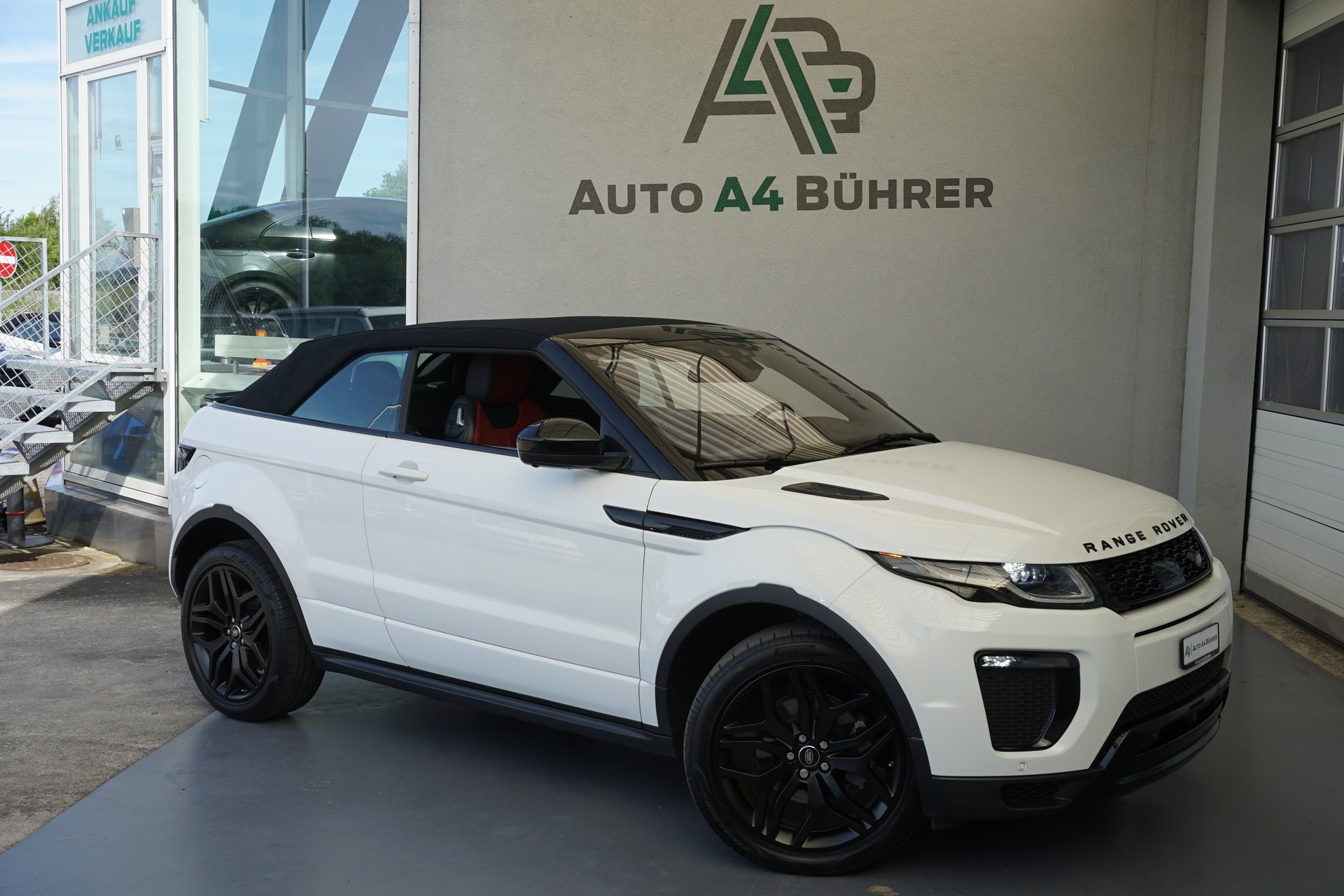 LAND ROVER Evoque 2.0Si4 HSE Dynamic Convertible 241 PS-showroom-element-2