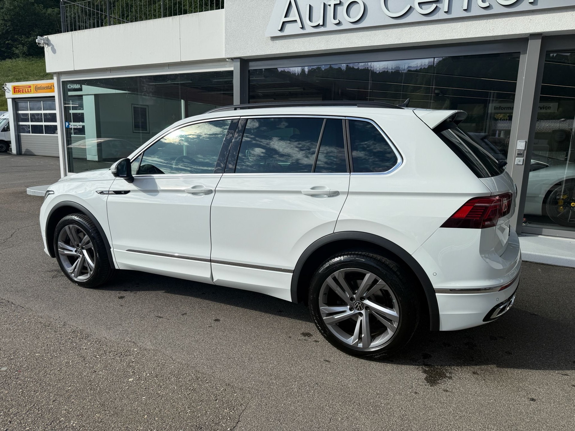 VW Tiguan 2.0 TDI SCR R-Line 4Motion DSG-image-7