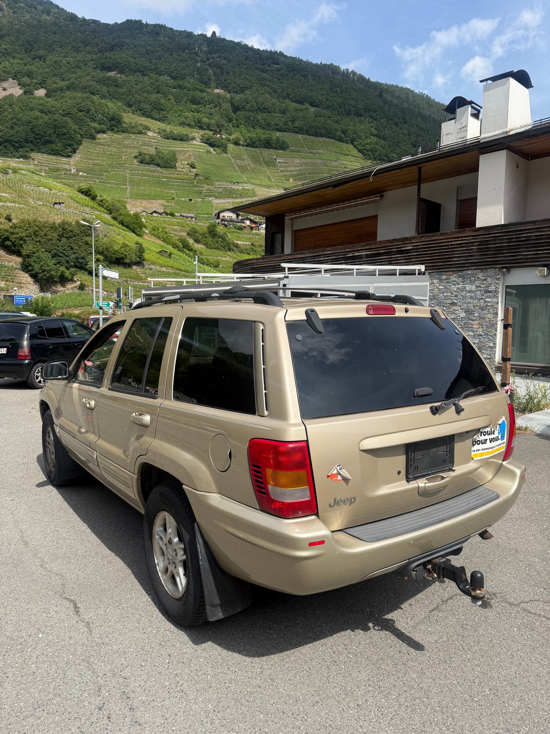 JEEP Grand Cherokee 4.0 Limited Automatic-image-3