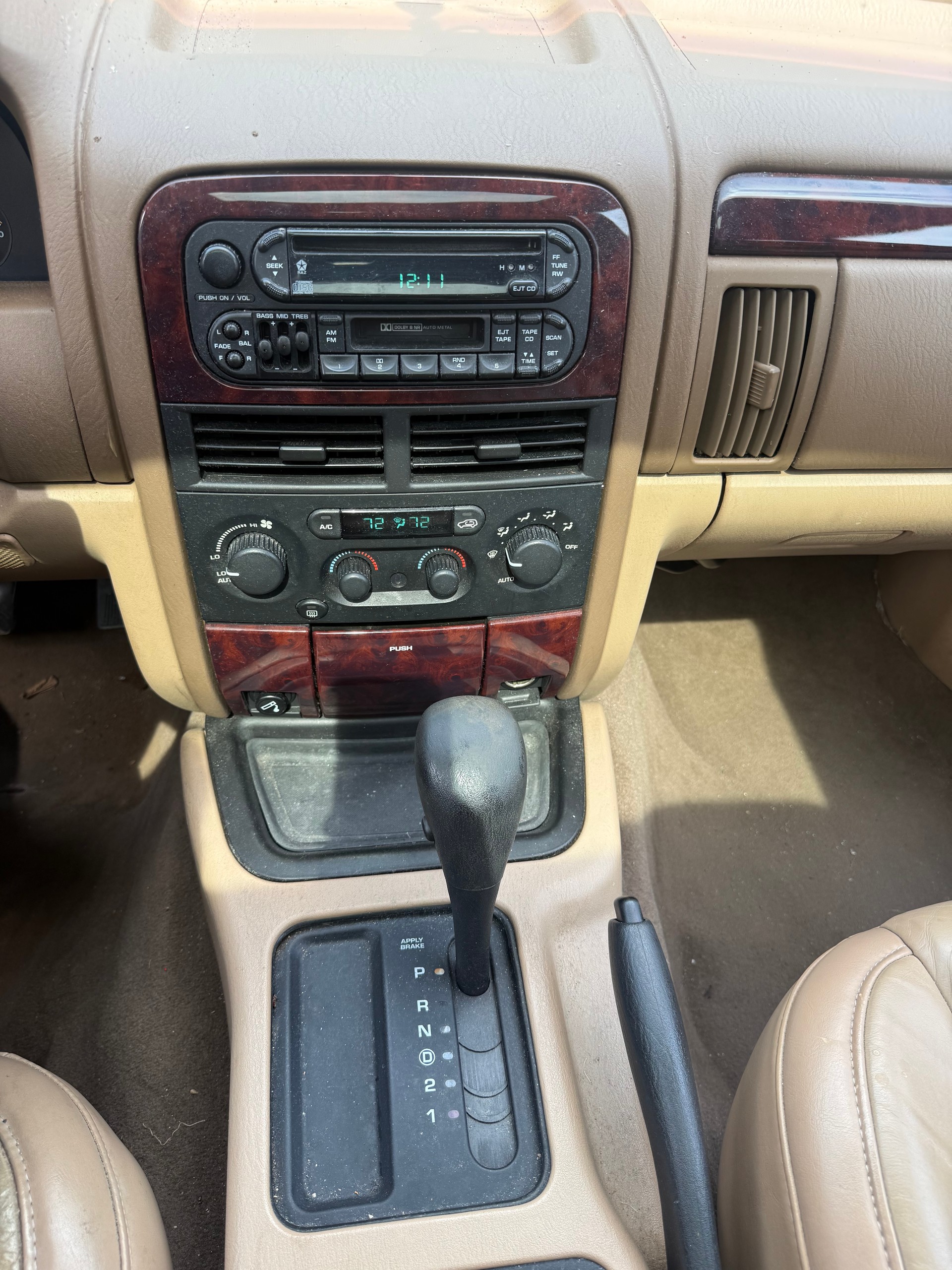 JEEP Grand Cherokee 4.0 Limited Automatic-image-10