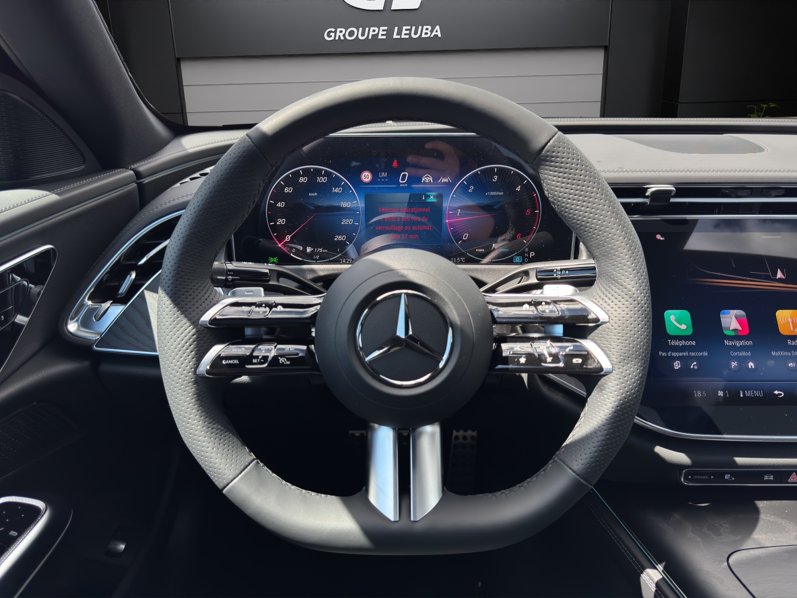 MERCEDES-BENZ E 220 d 4Matic 9G-Tronic-image-10