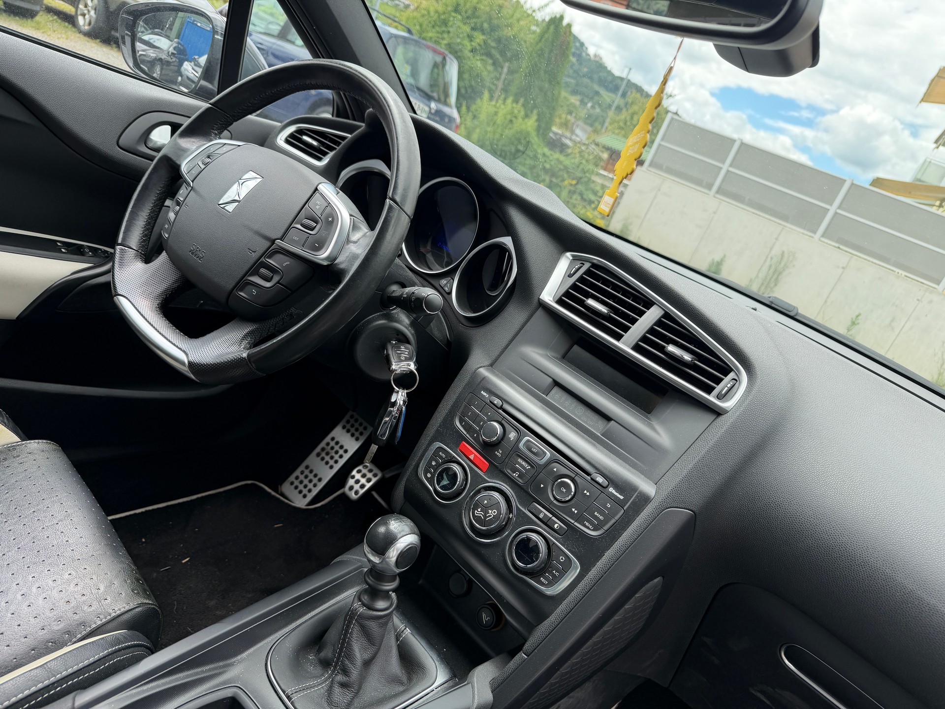DS AUTOMOBILES DS4 1.6 THP Sport Chic-image-9