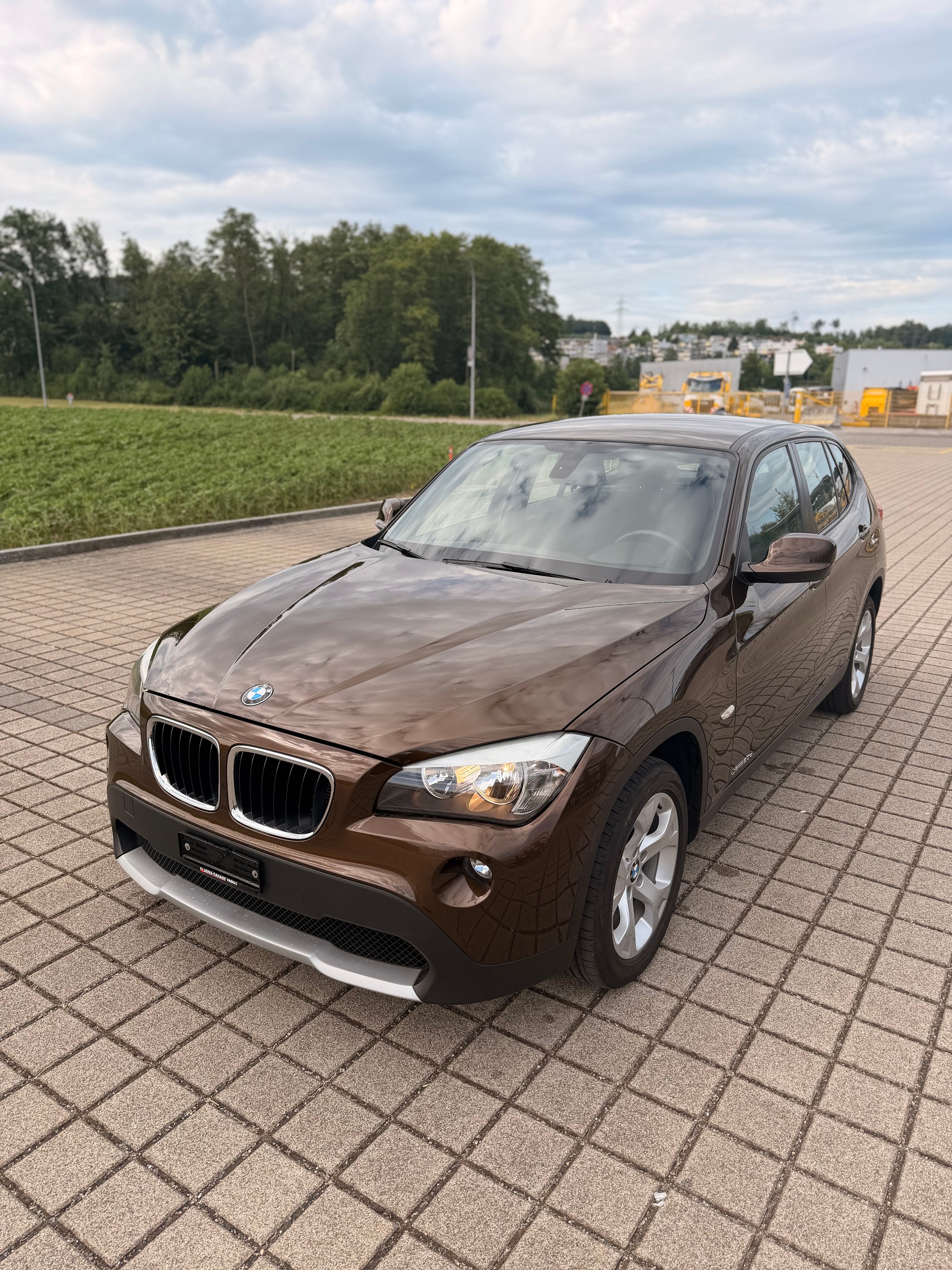 BMW X1 xDrive 20d Steptronic-showroom-element-1