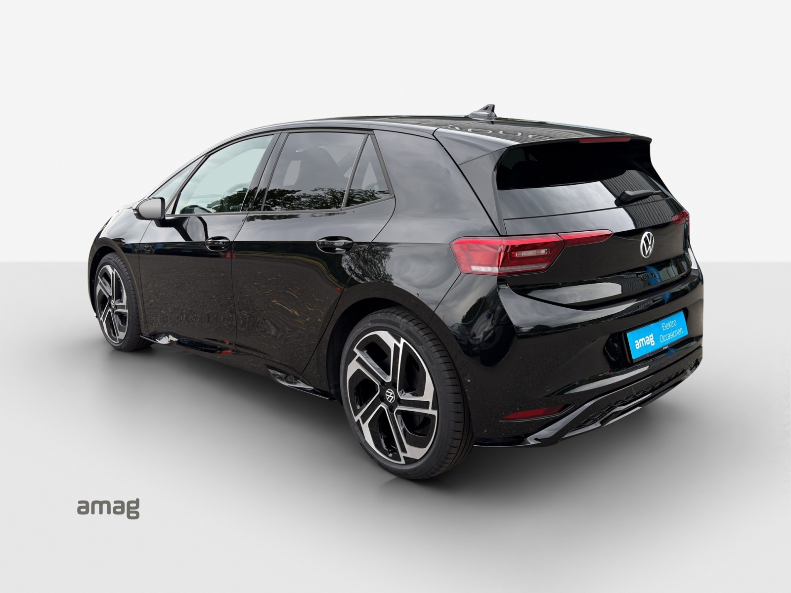 VW ID.3 GTX 79 kWh GTX-showroom-element-2