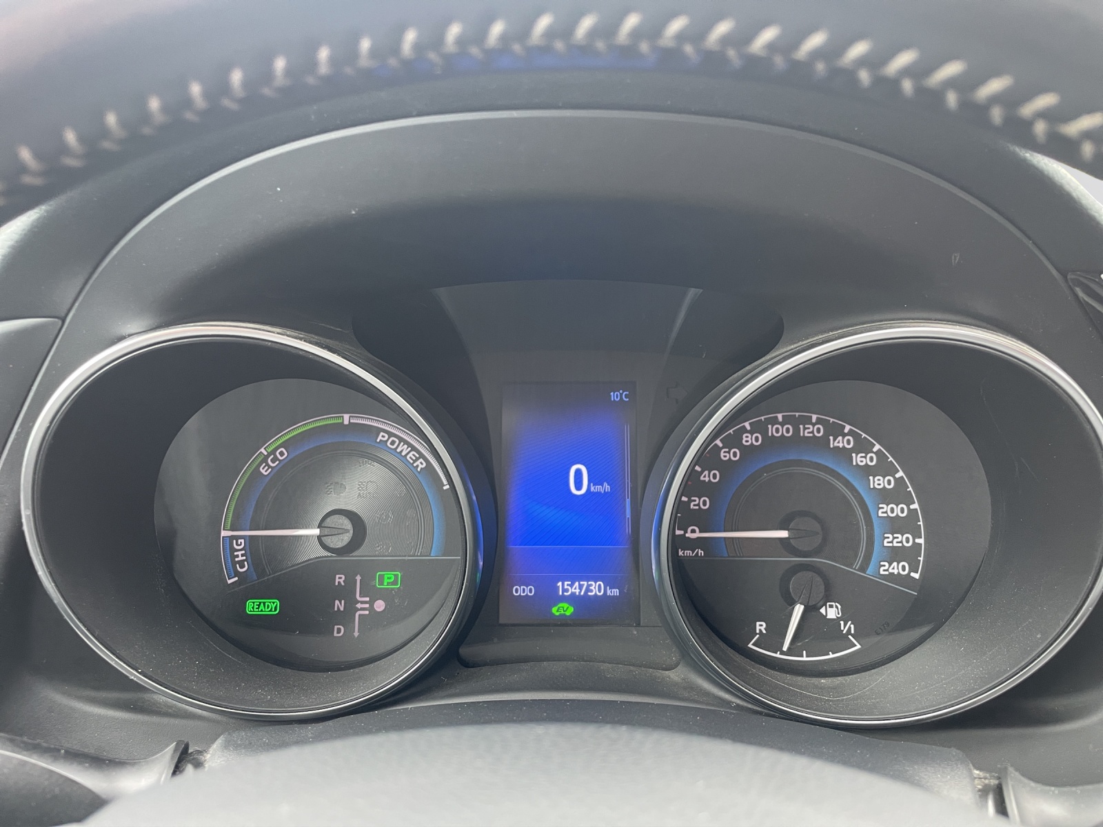 TOYOTA Auris Touring Sports 1.8 HSD Premium e-CVT-image-17