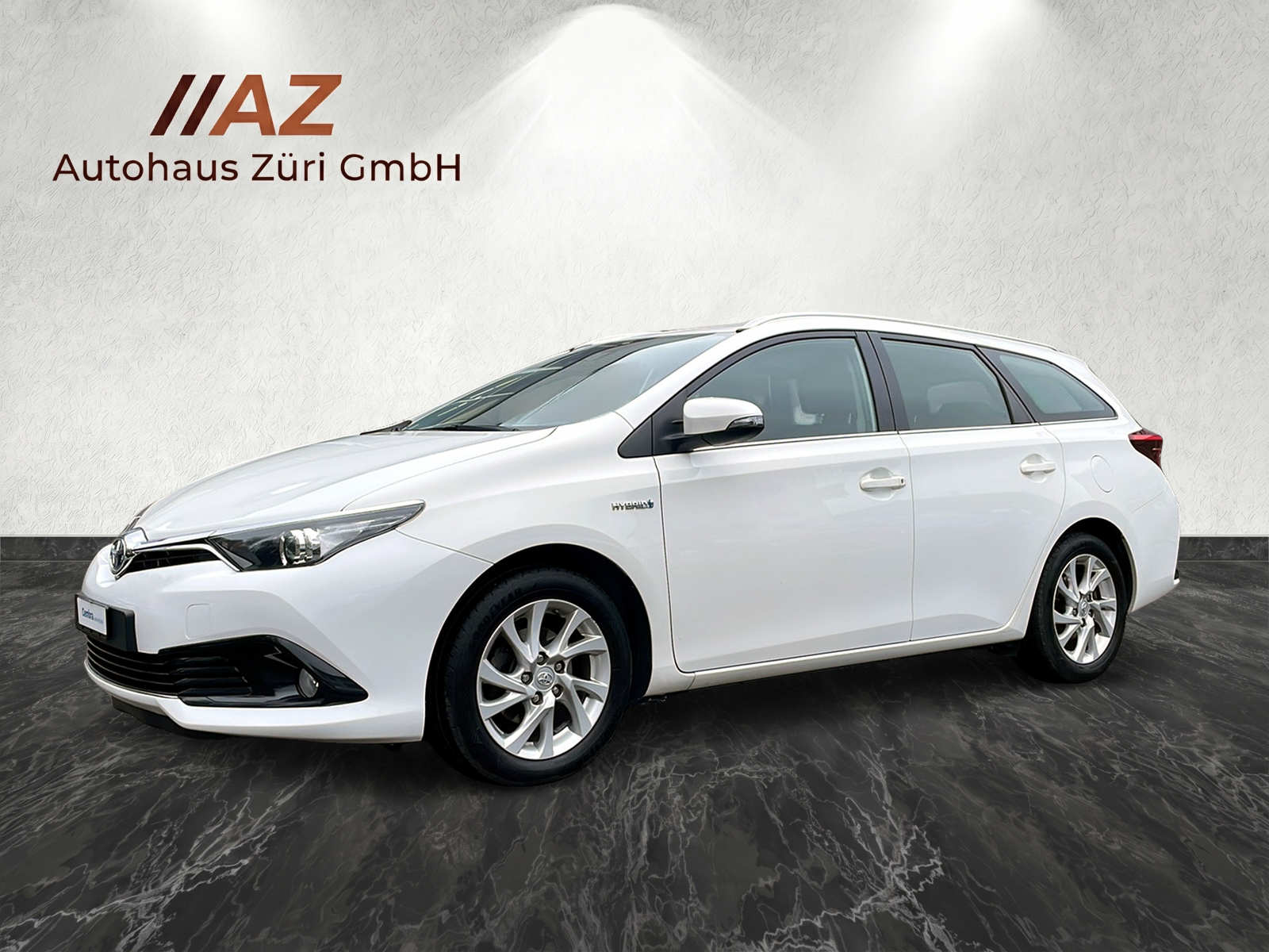 TOYOTA Auris Touring Sports 1.8 HSD Premium e-CVT