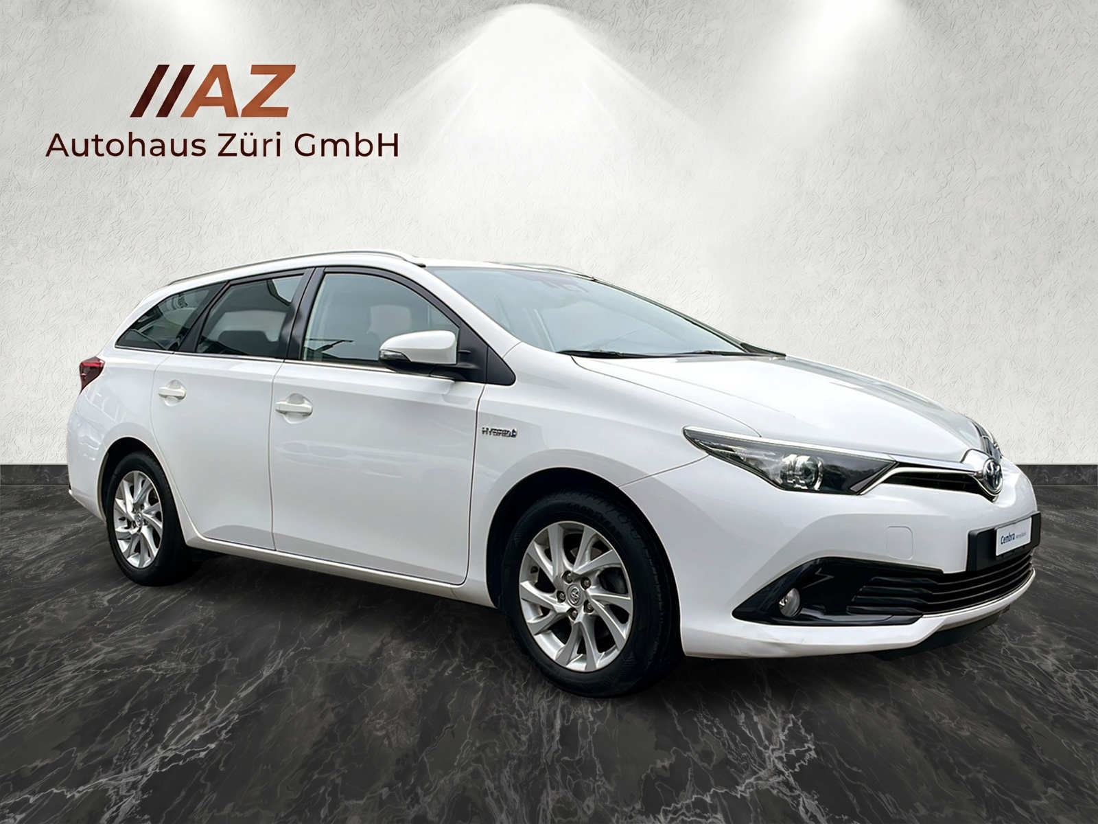 TOYOTA Auris Touring Sports 1.8 HSD Premium e-CVT-image-6