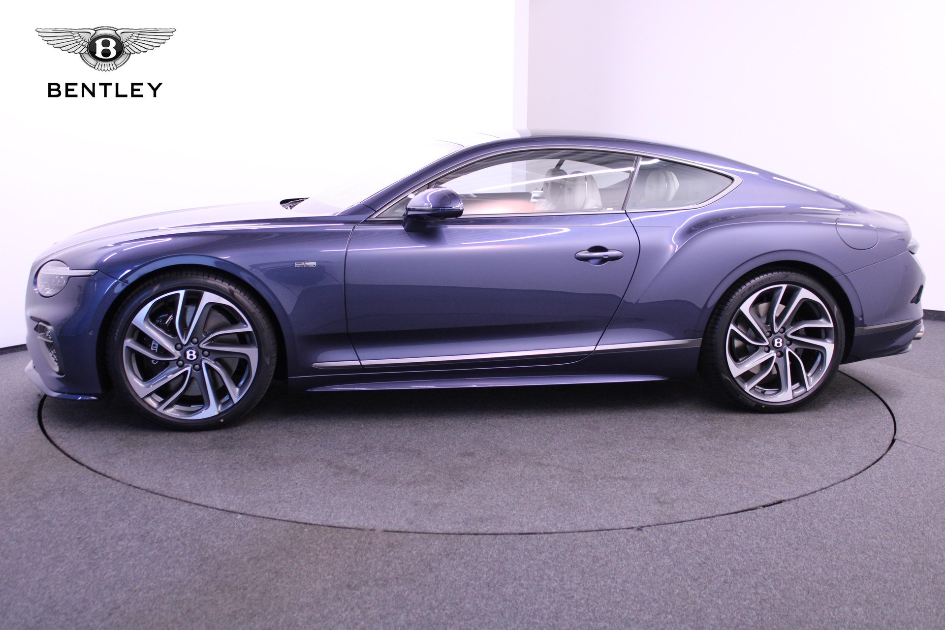 BENTLEY Continental GT 4.0 V8 Hybrid Speed-showroom-element-2