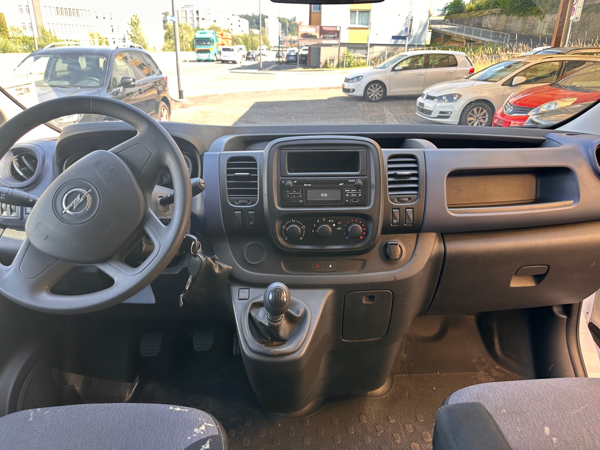OPEL Vivaro 1.6 BiTurbo CDTI ecoFLEX 2.9t L2H1-image-11