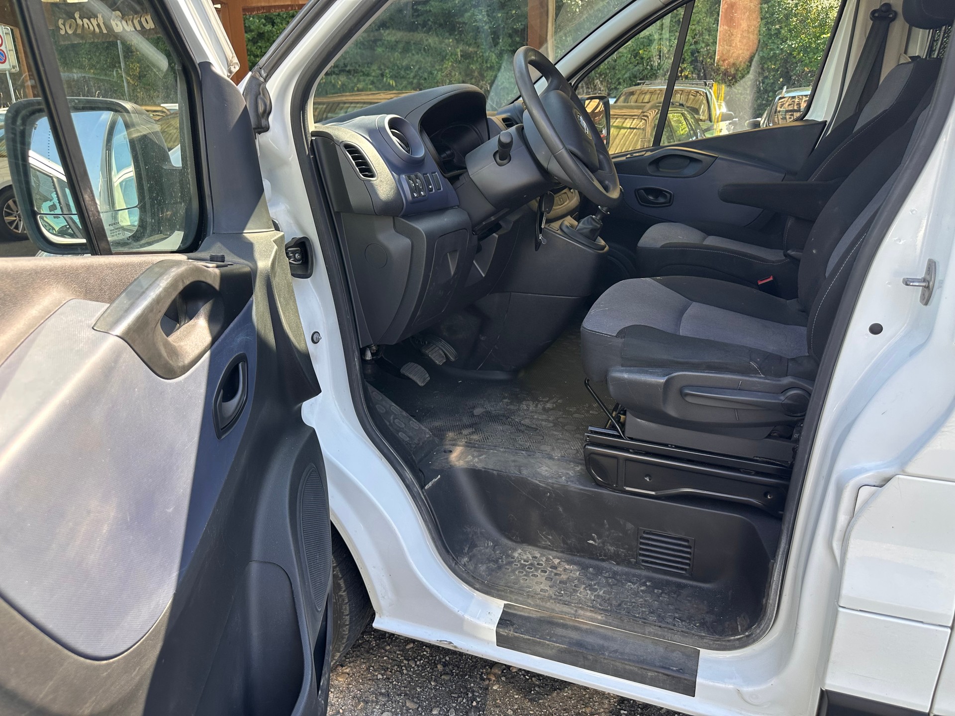 OPEL Vivaro 1.6 BiTurbo CDTI ecoFLEX 2.9t L2H1-image-12