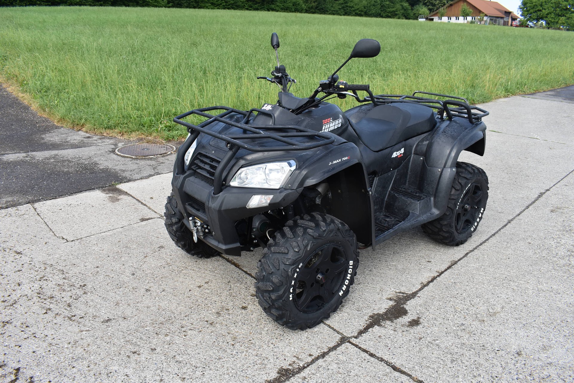 SMC (SM) J-Mal 700 4x4-image-2