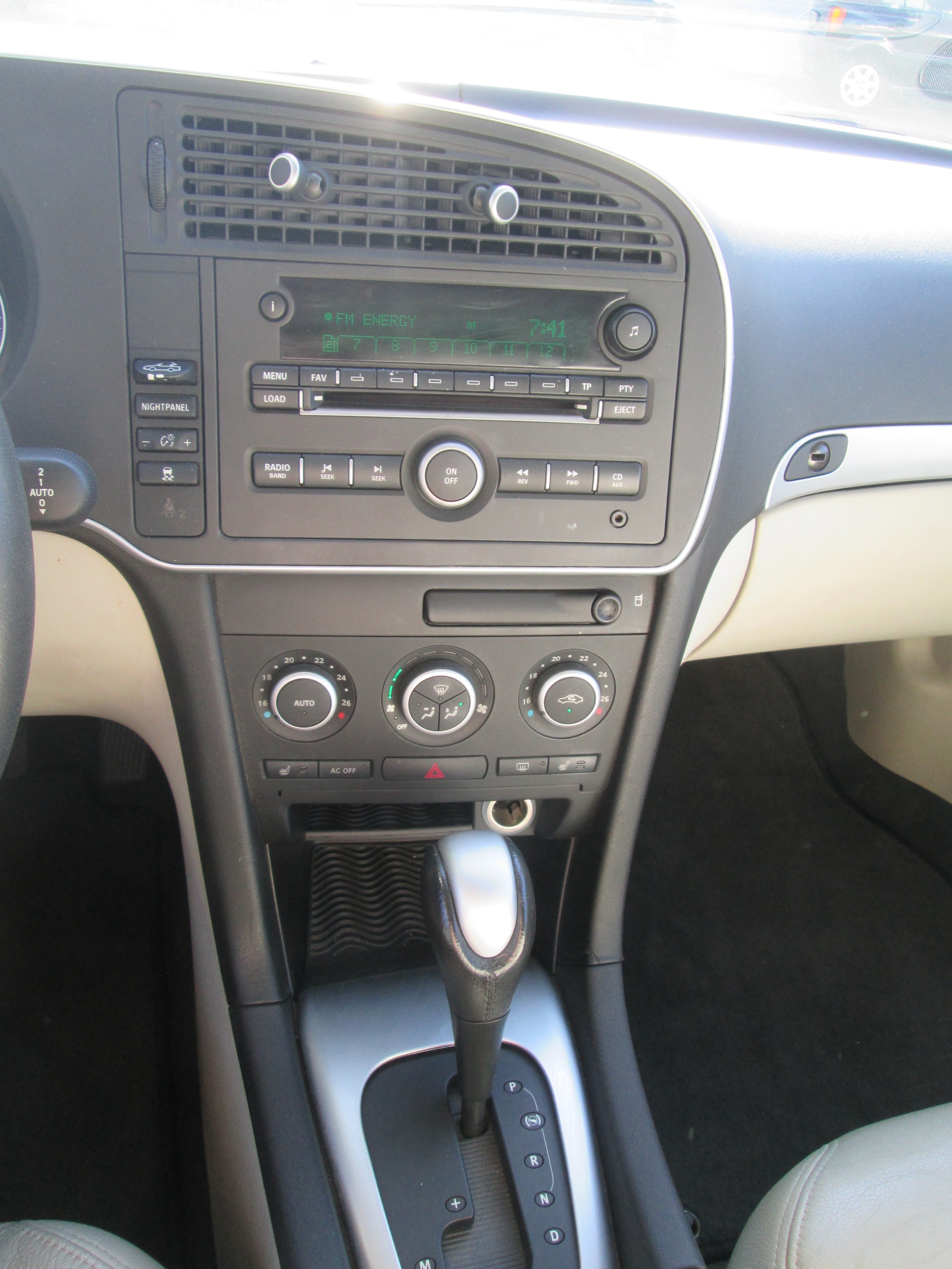 SAAB 9-3 2.8T V6 Aero-image-12