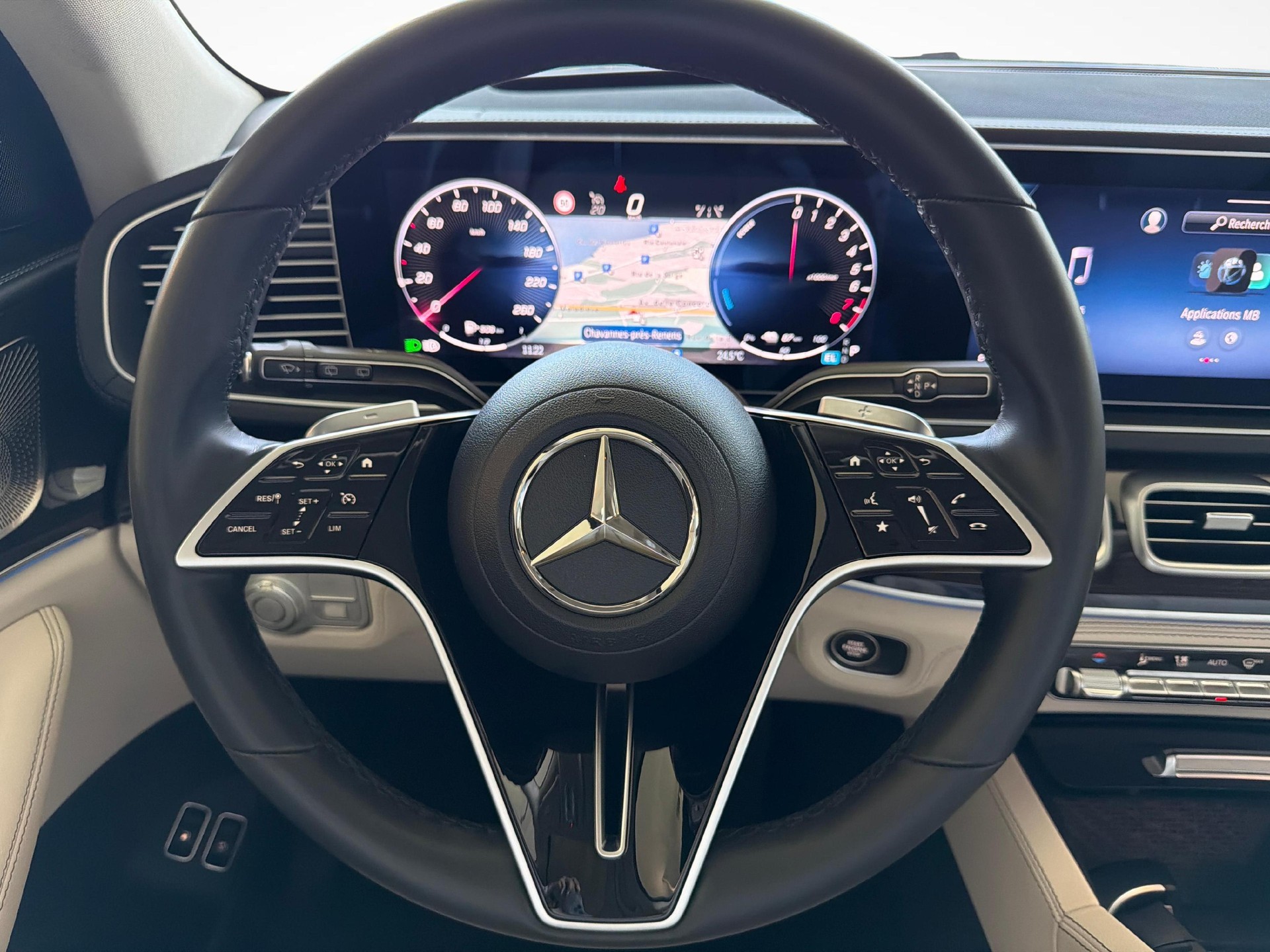MERCEDES-BENZ GLE 400 e AMG Line 4matic-image-12