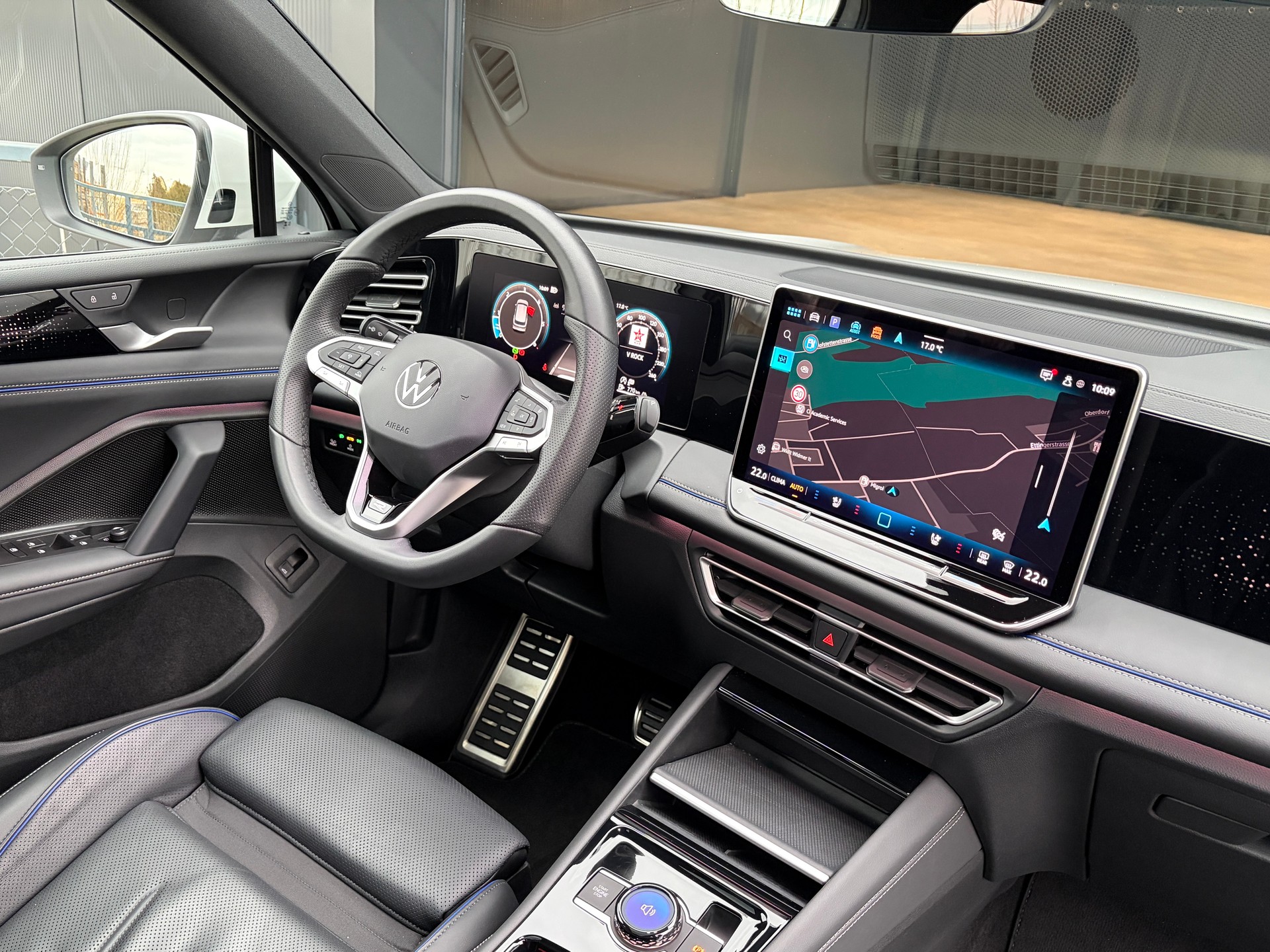 VW Tiguan 2.0 TDI SCR R-Line DSG-image-13