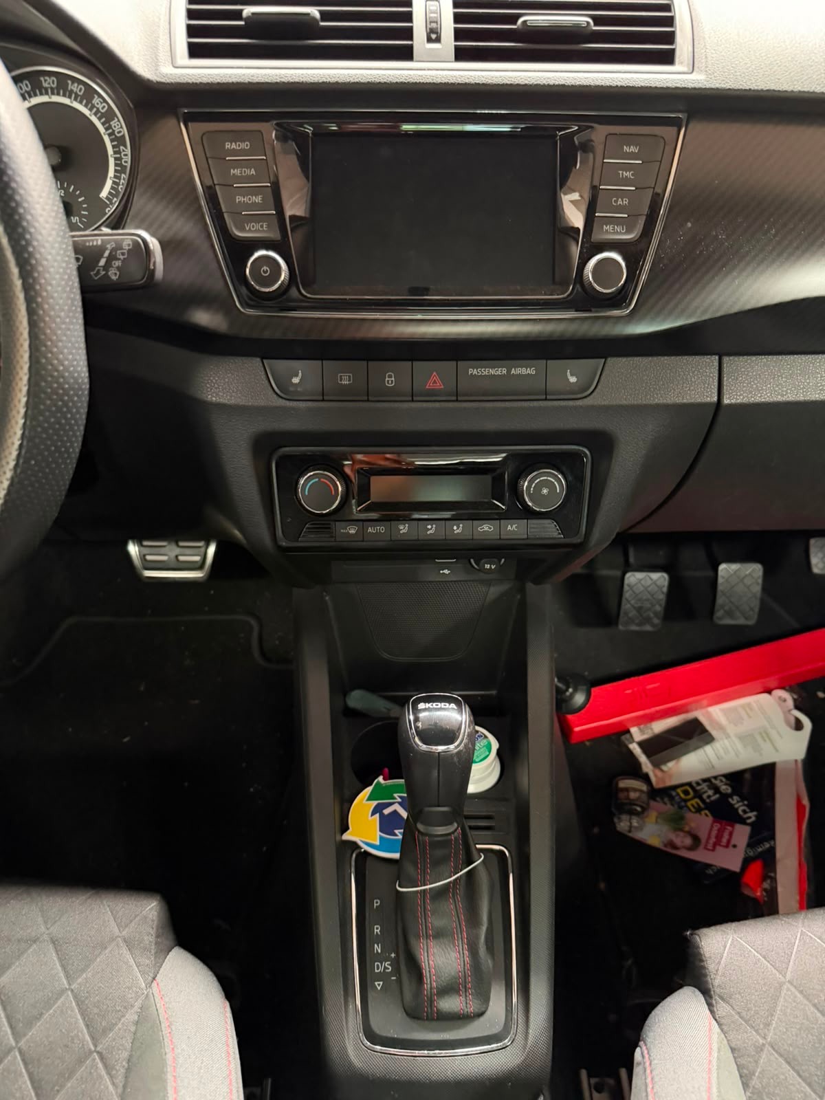 SKODA Fabia 1.0 TSI Monte Carlo DSG-image-14