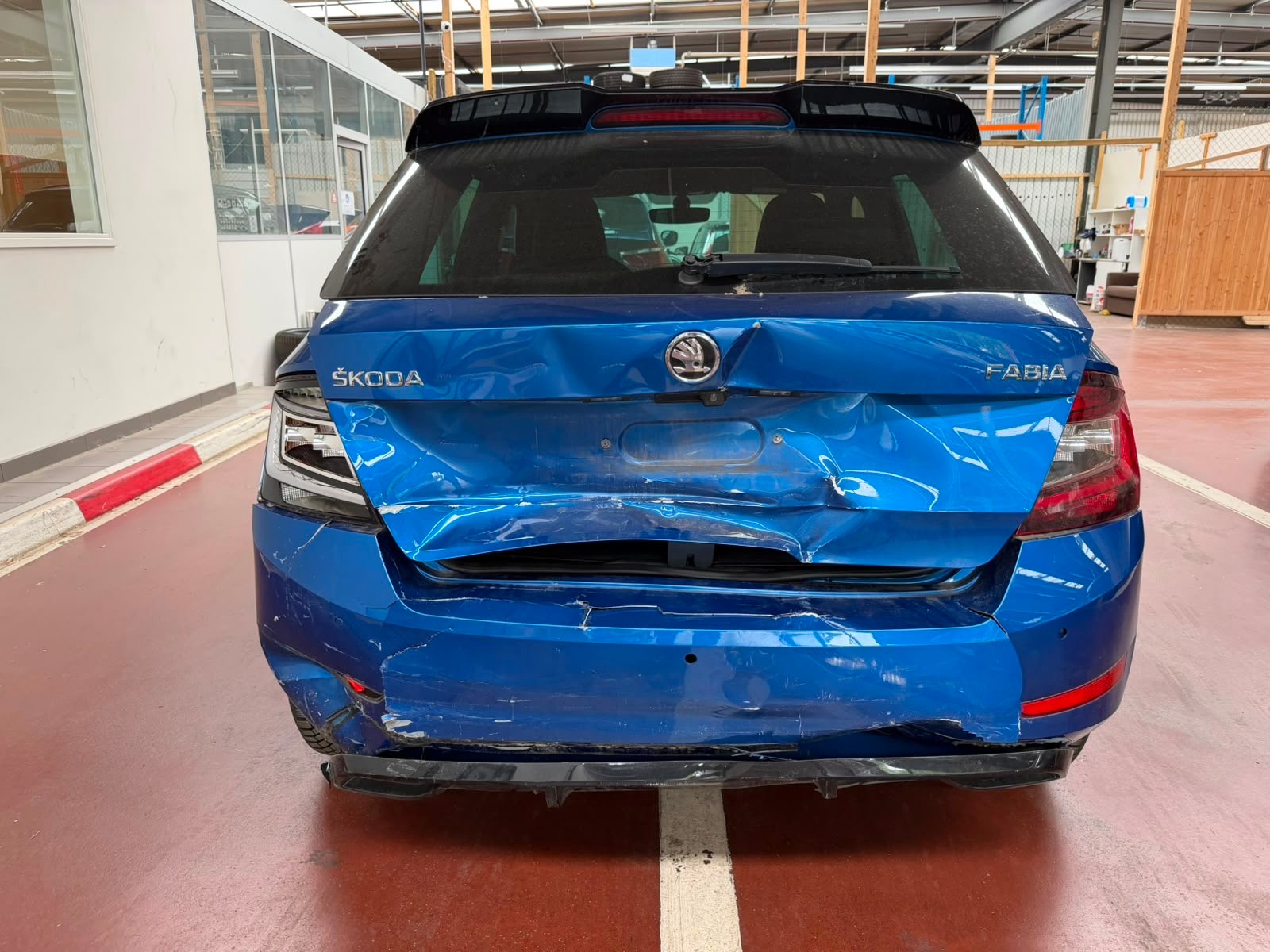 SKODA Fabia 1.0 TSI Monte Carlo DSG-image-4