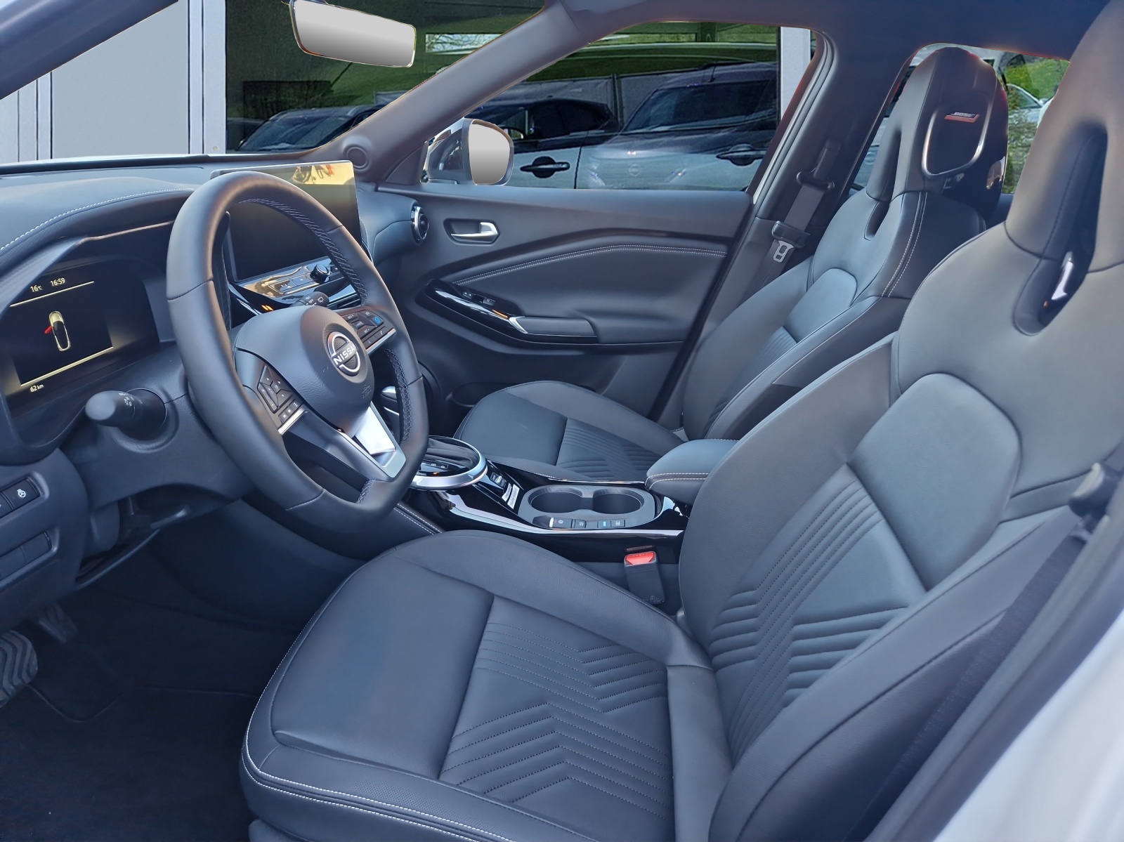 NISSAN Juke 1.6 FHEV Tekna-image-7