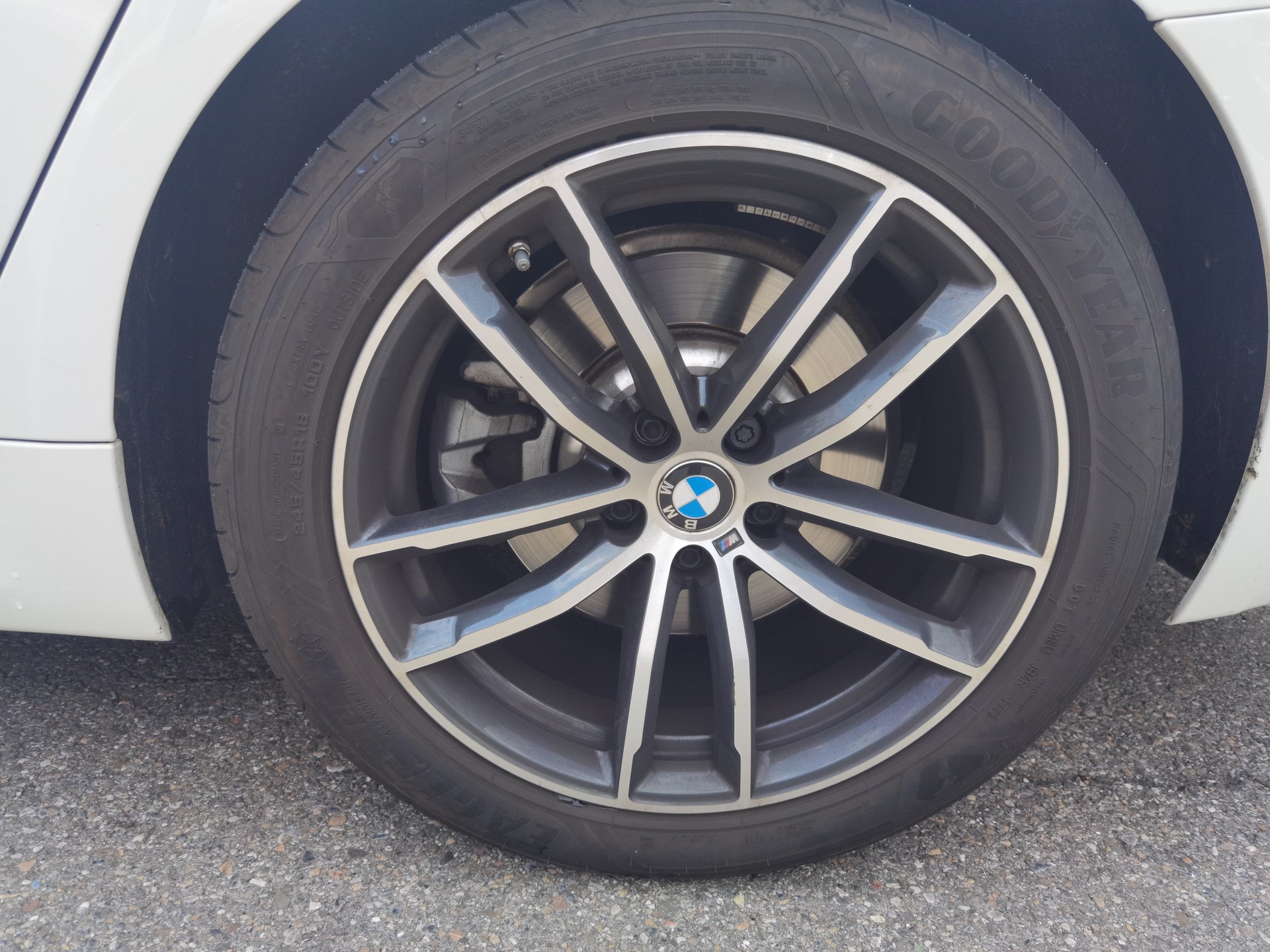 BMW 530i xDrive Touring M Sport package-image-7