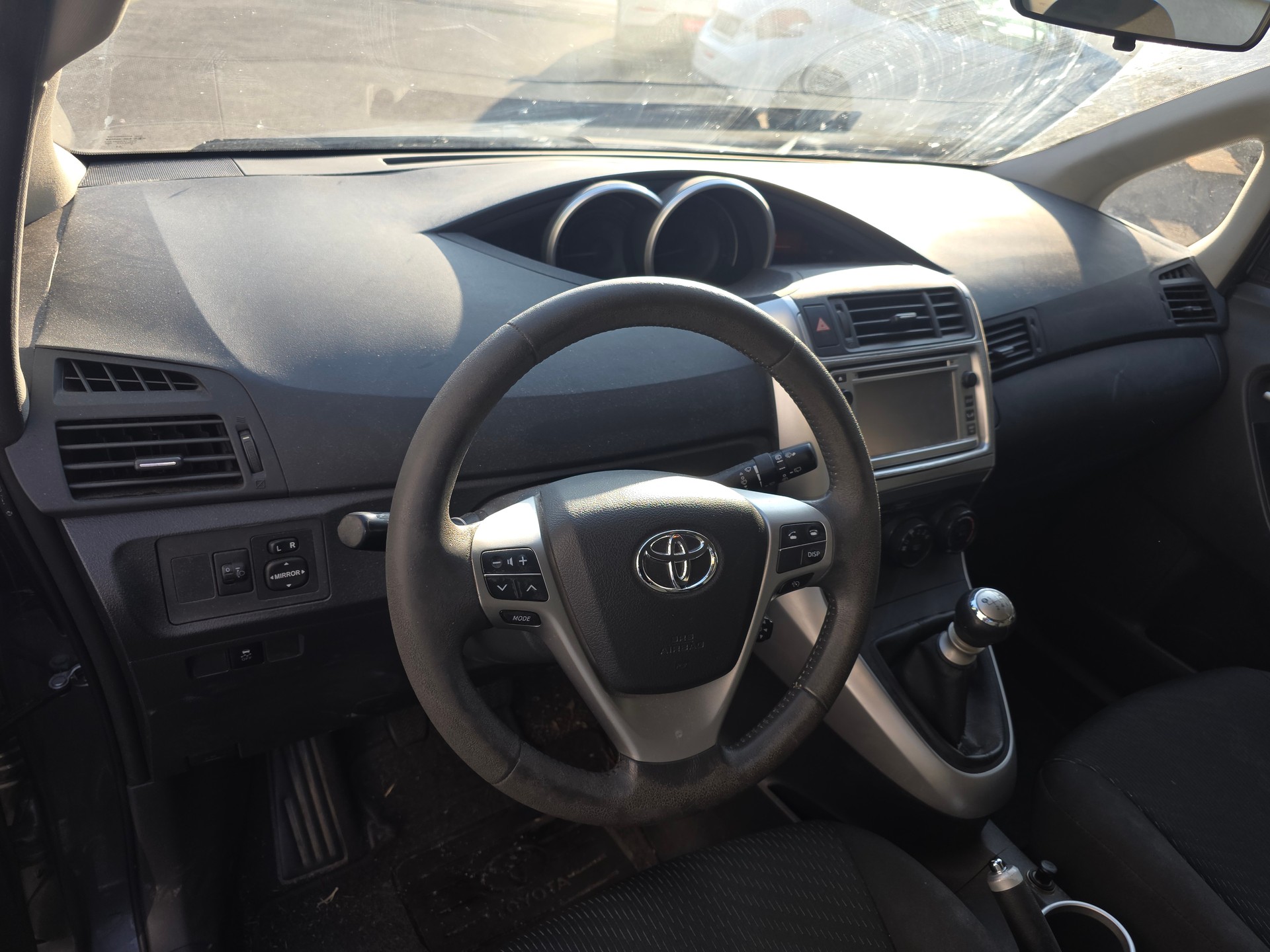 TOYOTA Verso 1.8 Linea Sol-image-1